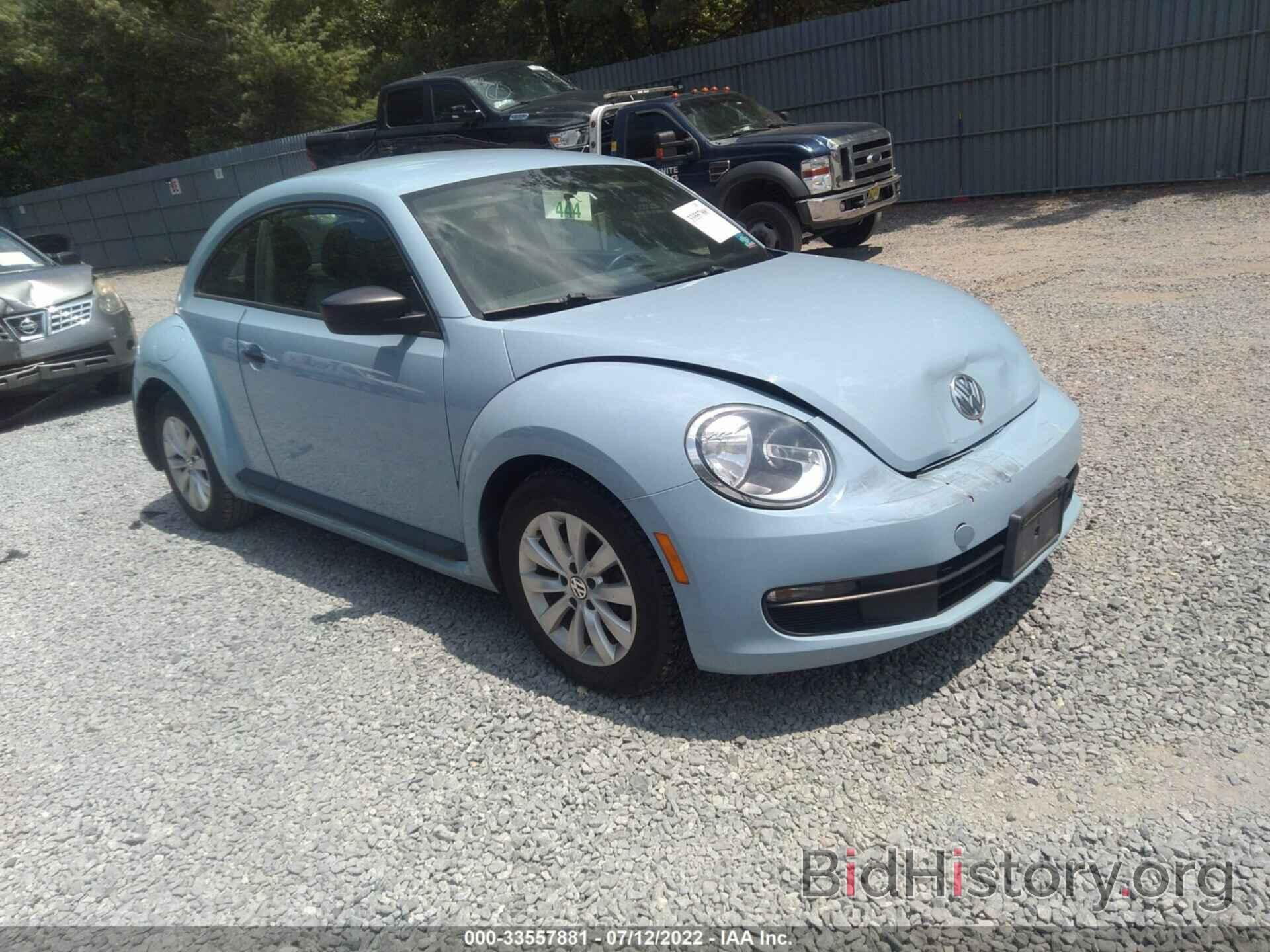 Photo 3VWF17AT2FM656454 - VOLKSWAGEN BEETLE COUPE 2015