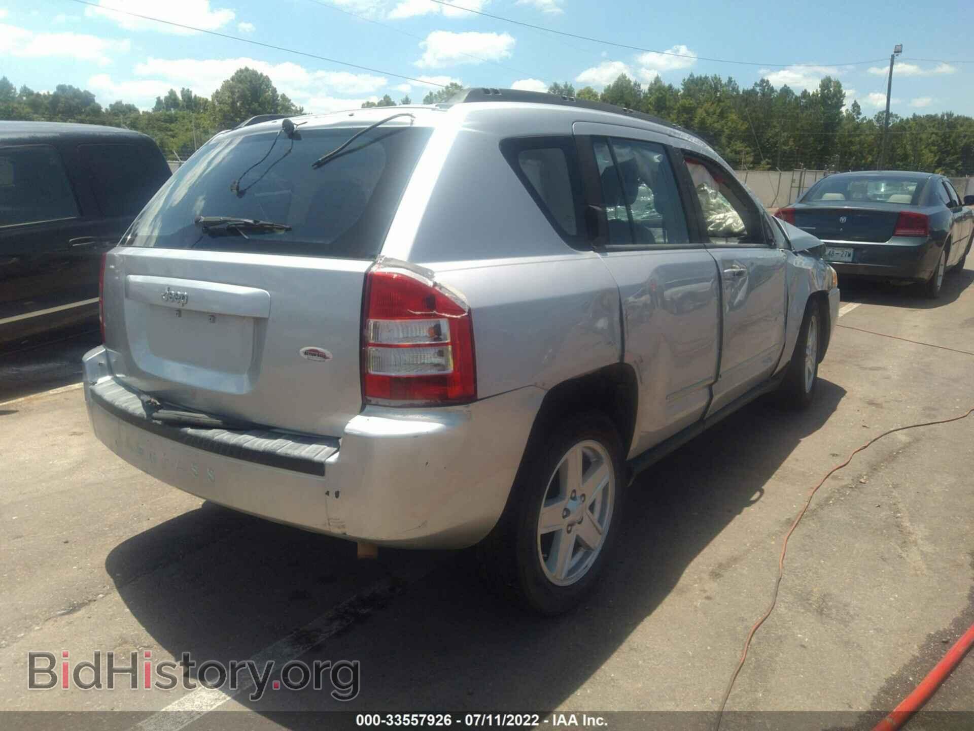 2010 JEEP COMPASS - VIN: 1J4NT4FB2AD631799 - Фото 4