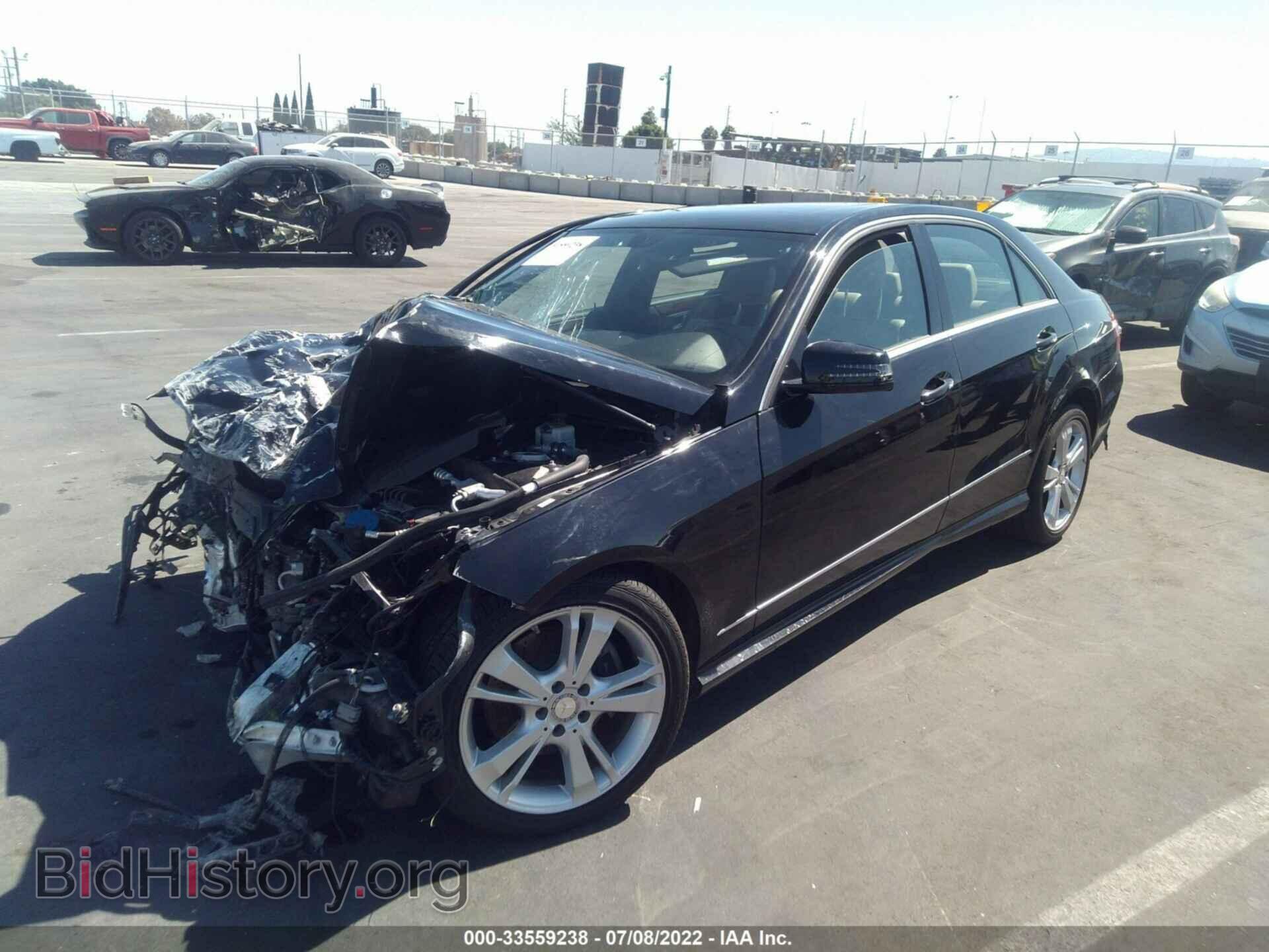 2013 MERCEDES-BENZ E-CLASS - VIN: WDDHF5KB6DA730563 - Фото 2