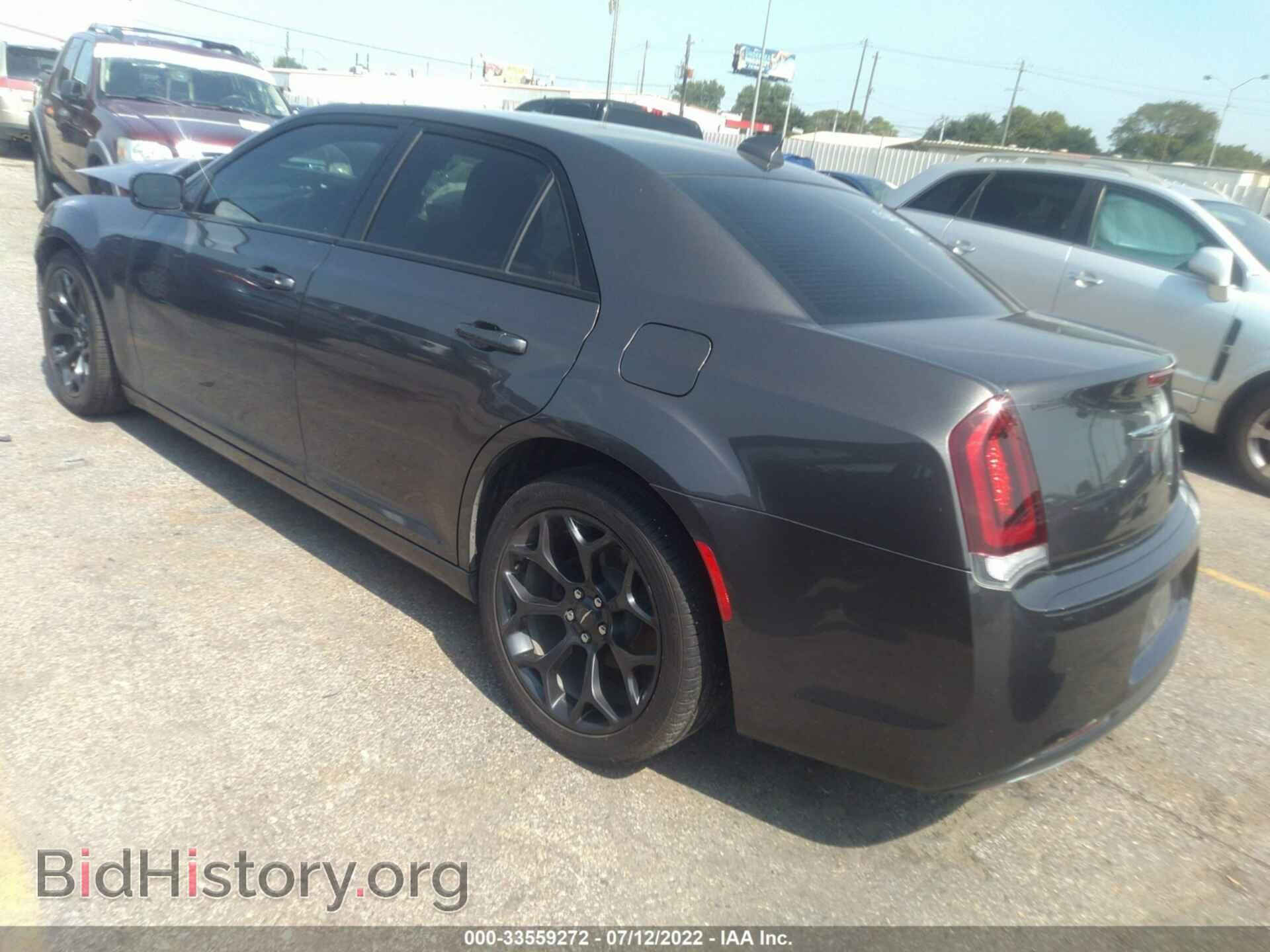 2019 CHRYSLER 300 - VIN: 2C3CCAAG6KH502939 - Фото 3