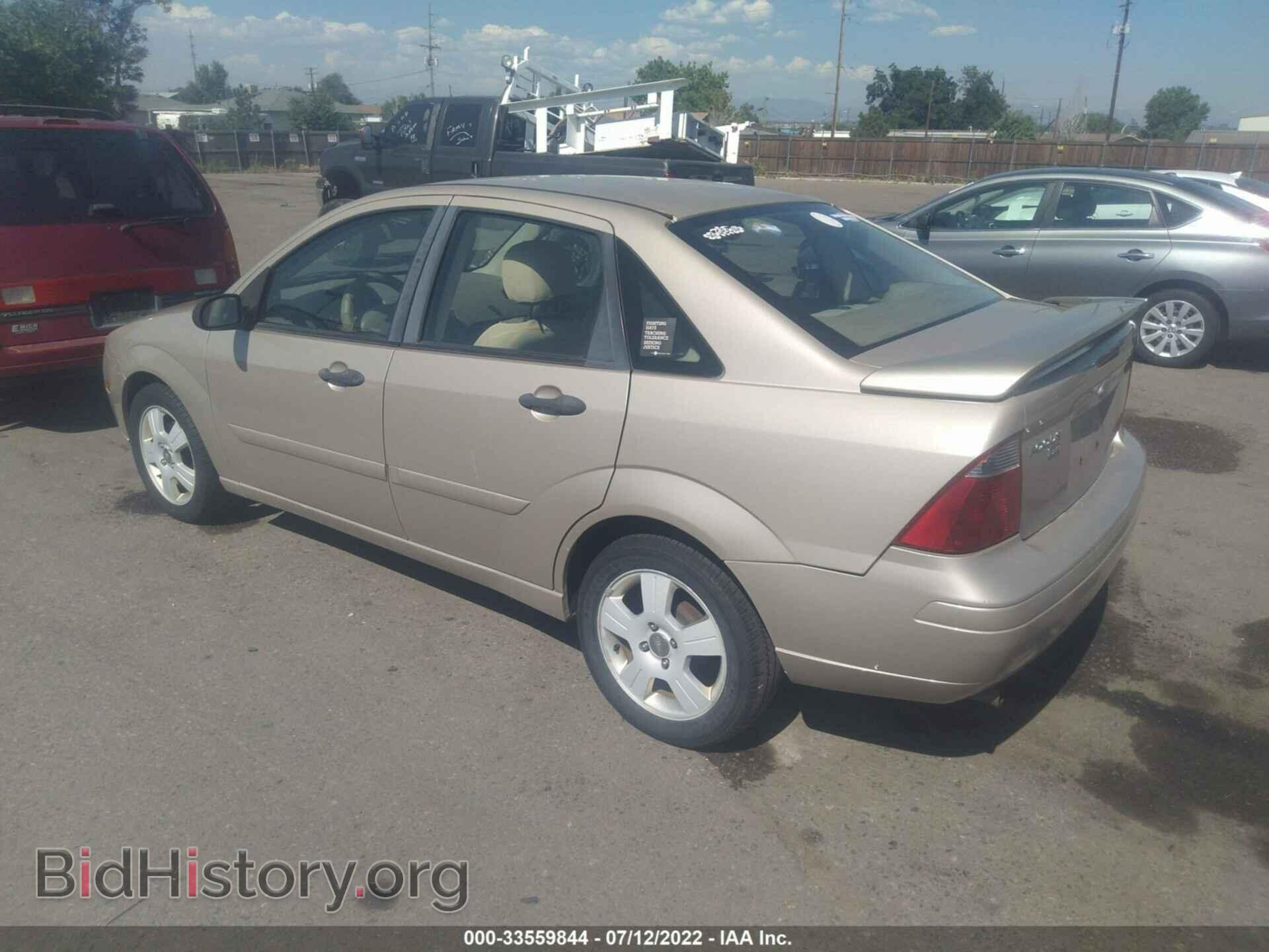 2007 FORD FOCUS - VIN: 1FAHP34N07W188246 - Фото 3