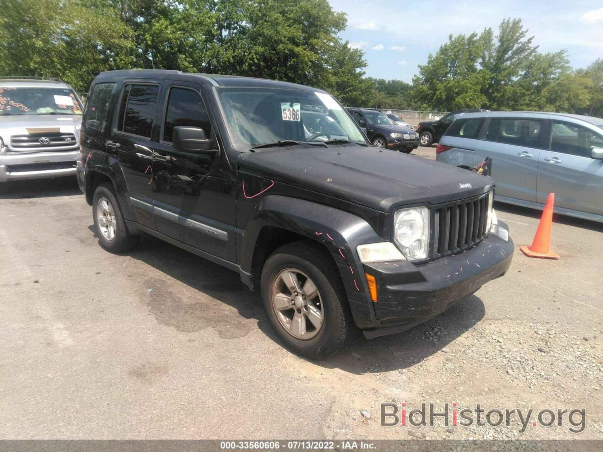 Photo 1J8GN28K59W527326 - JEEP LIBERTY 2009