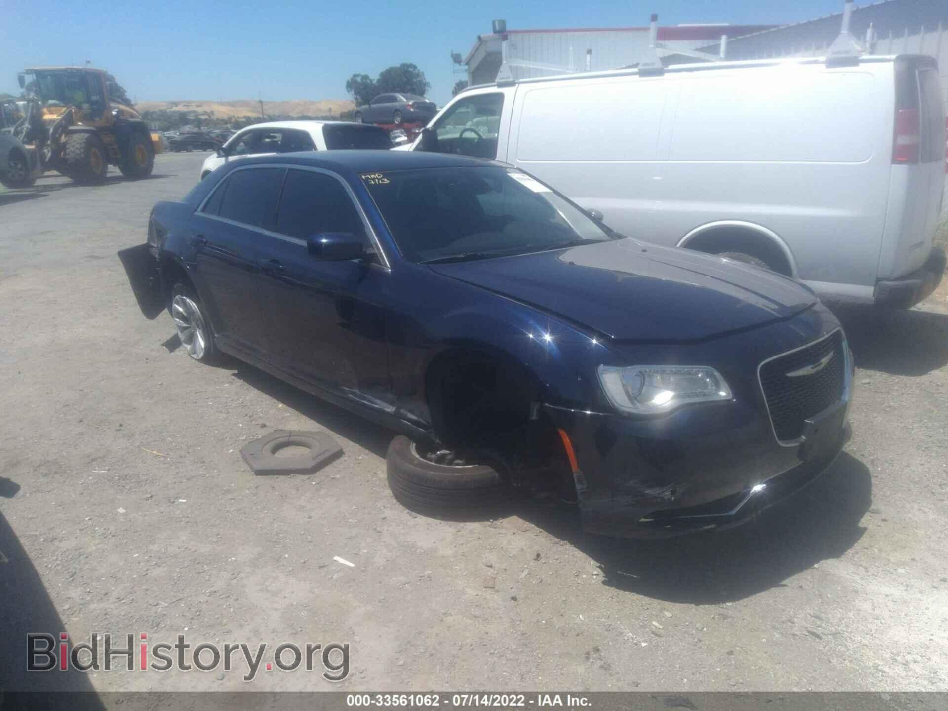 Фотография 2C3CCAAGXGH175517 - CHRYSLER 300 2016