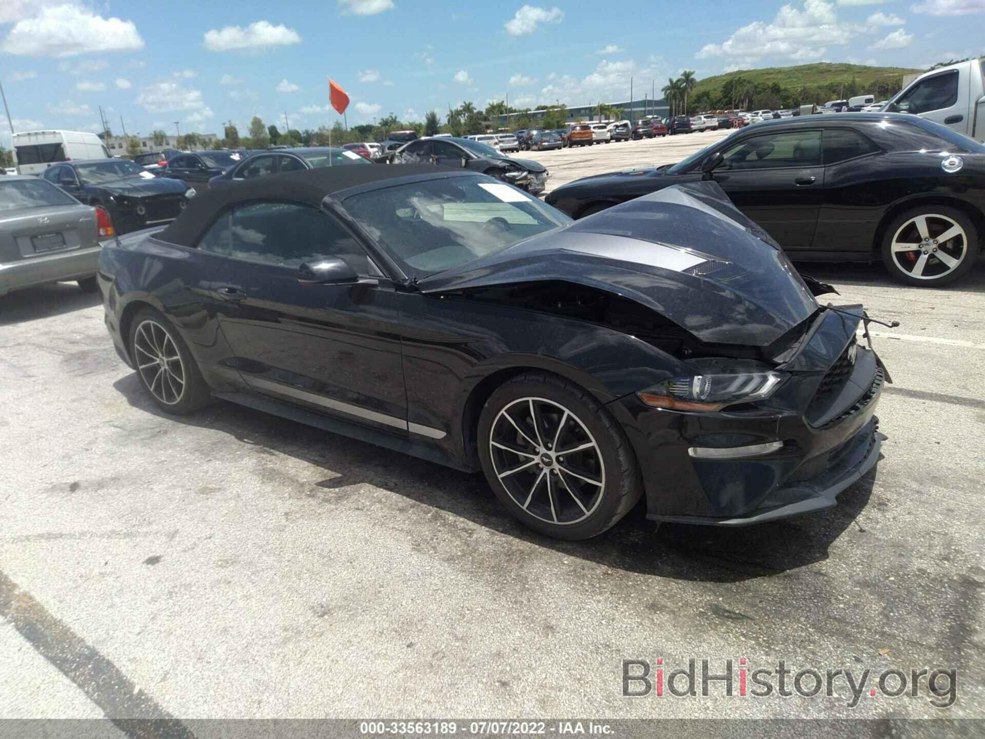 Photo 1FATP8UHXL5138164 - FORD MUSTANG 2020