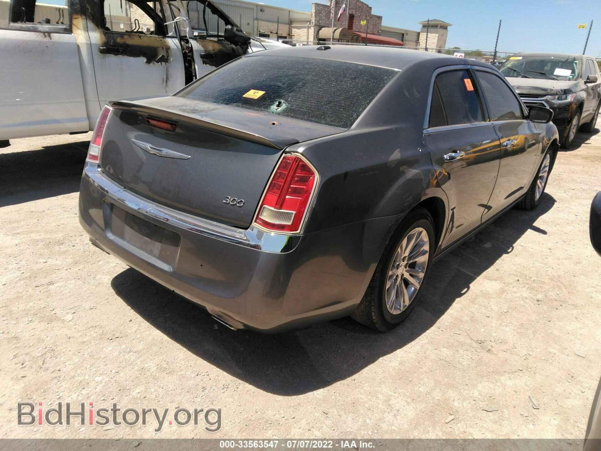2012 CHRYSLER 300 - VIN: 2C3CCACG2CH182159 - Фото 4