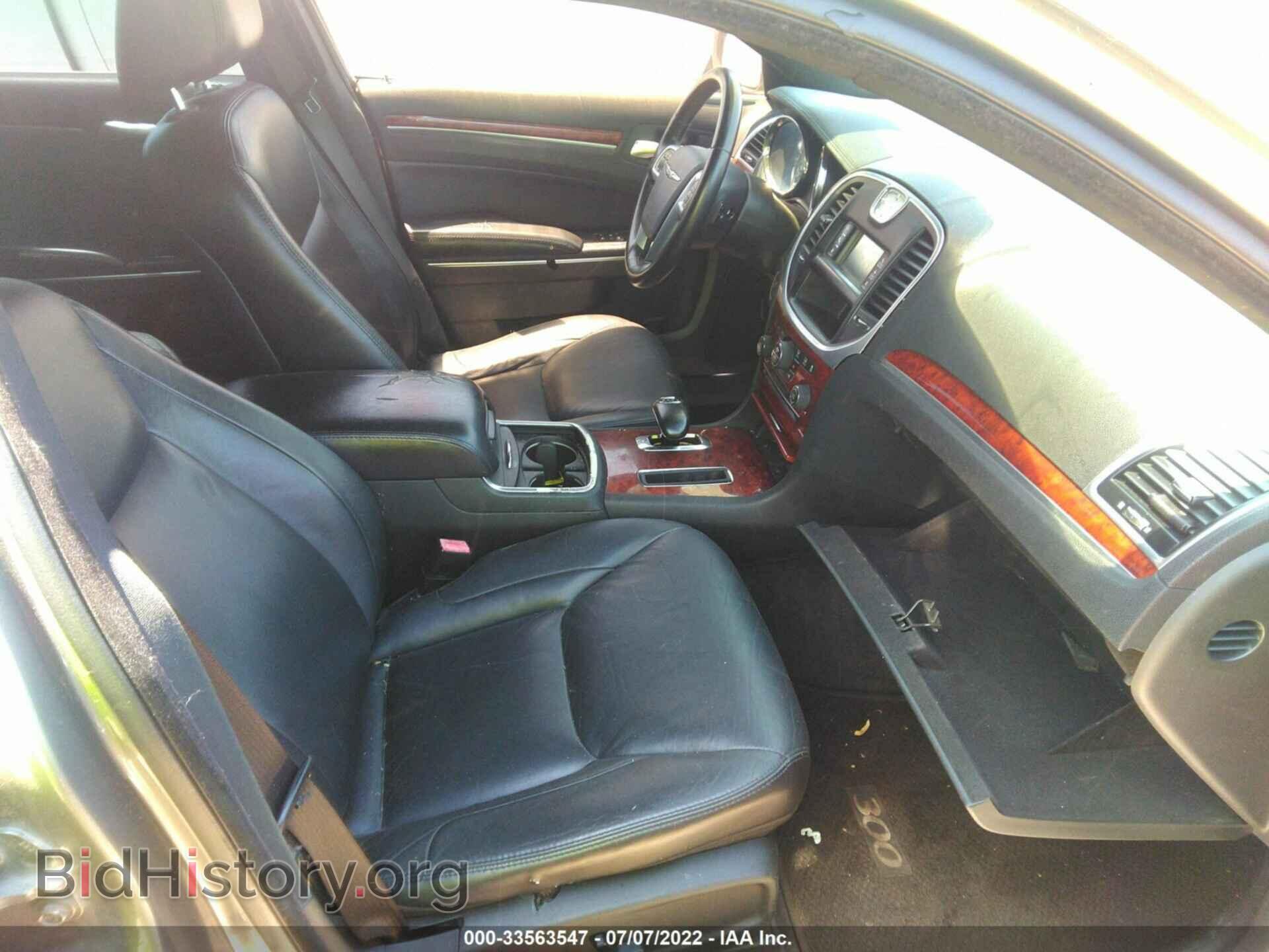 2012 CHRYSLER 300 - VIN: 2C3CCACG2CH182159 - Фото 5