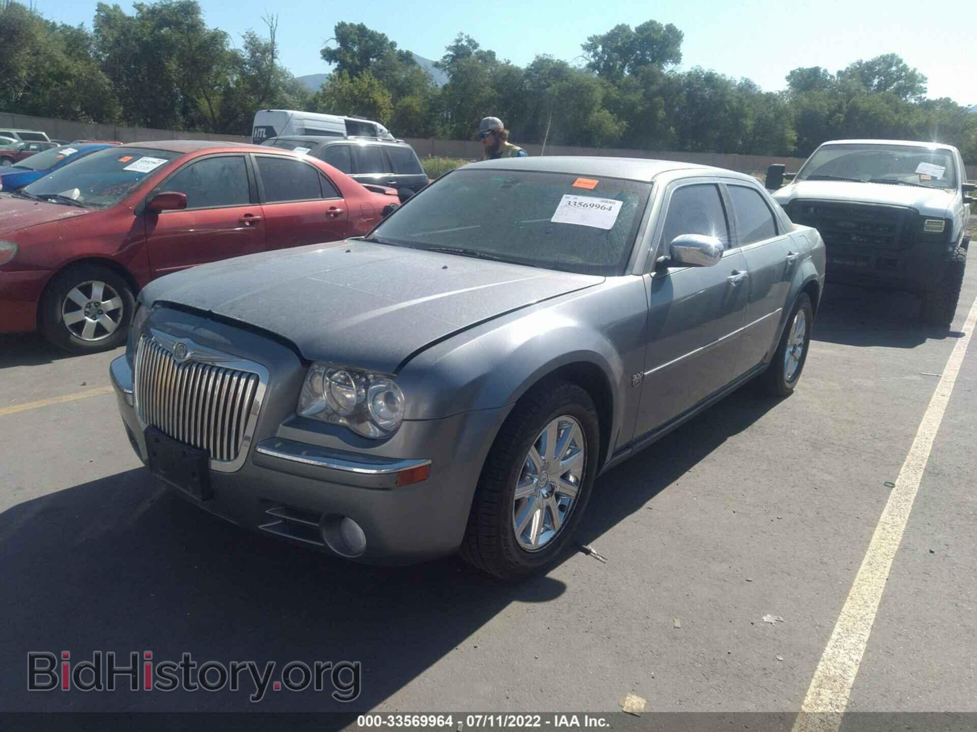 2007 CHRYSLER 300 - VIN: 2C3KA63H17H753976 - Фото 2