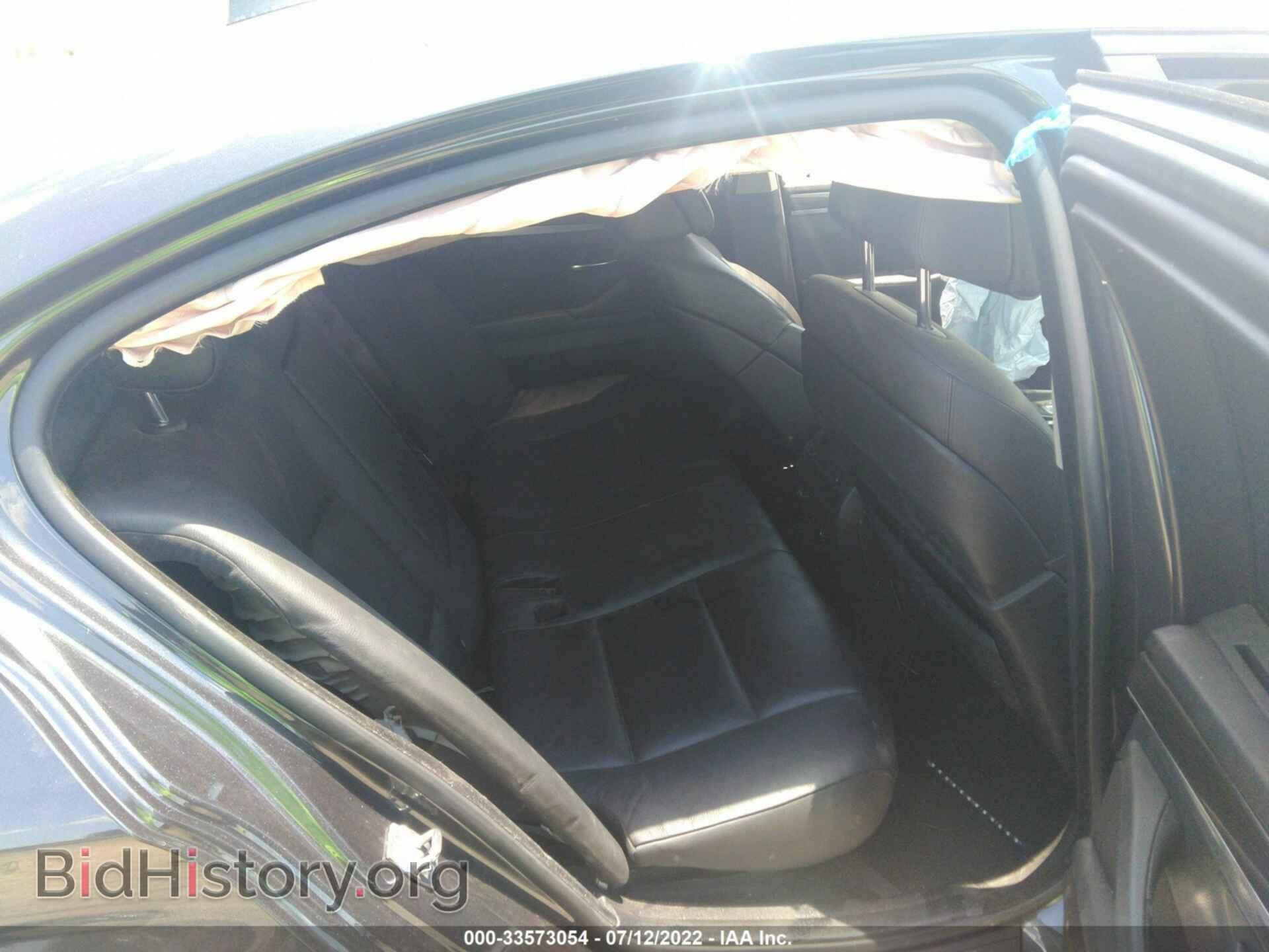 2011 BMW 5 SERIES - VIN: WBAFR9C58BC757089 - Фото 8