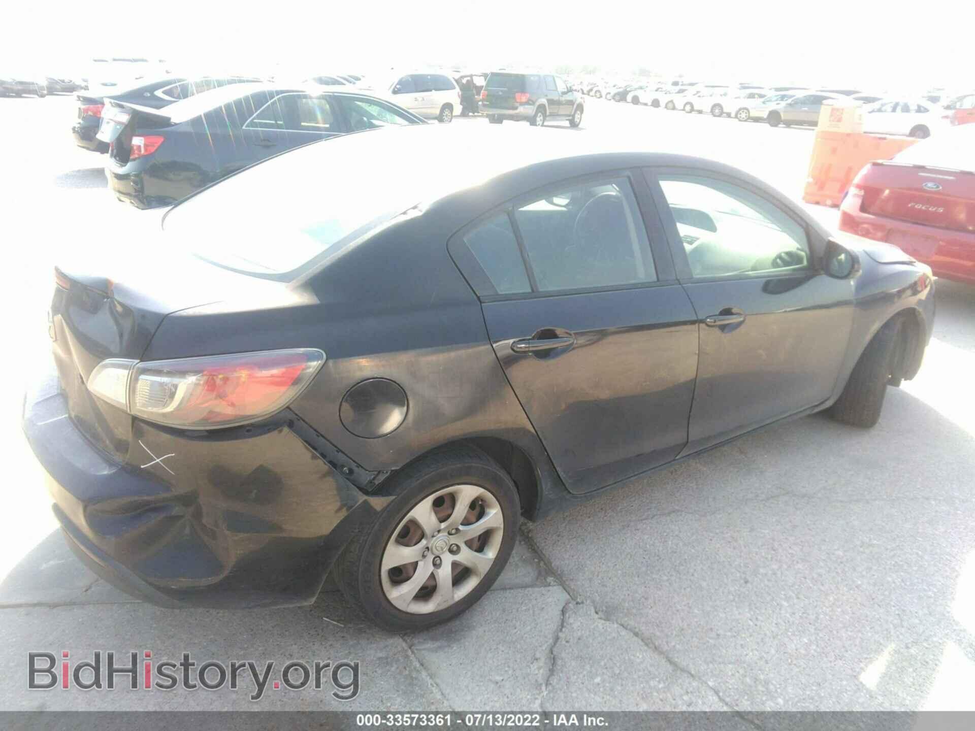 2011 MAZDA MAZDA3 - VIN: JM1BL1UF4B1443253 - Фото 4