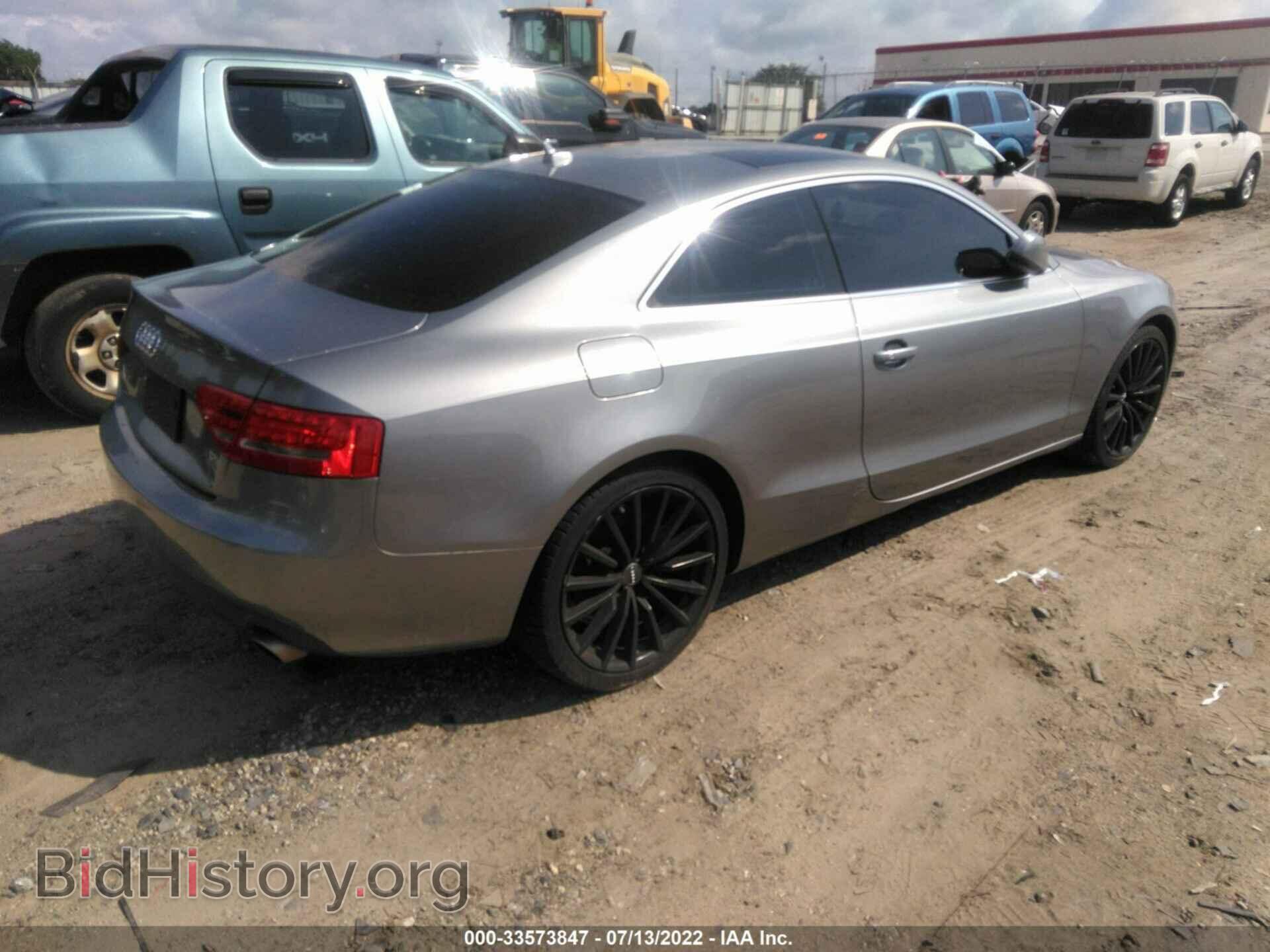 2010 AUDI A5 - VIN: WAUVKAFR7AA010982 - Фото 4