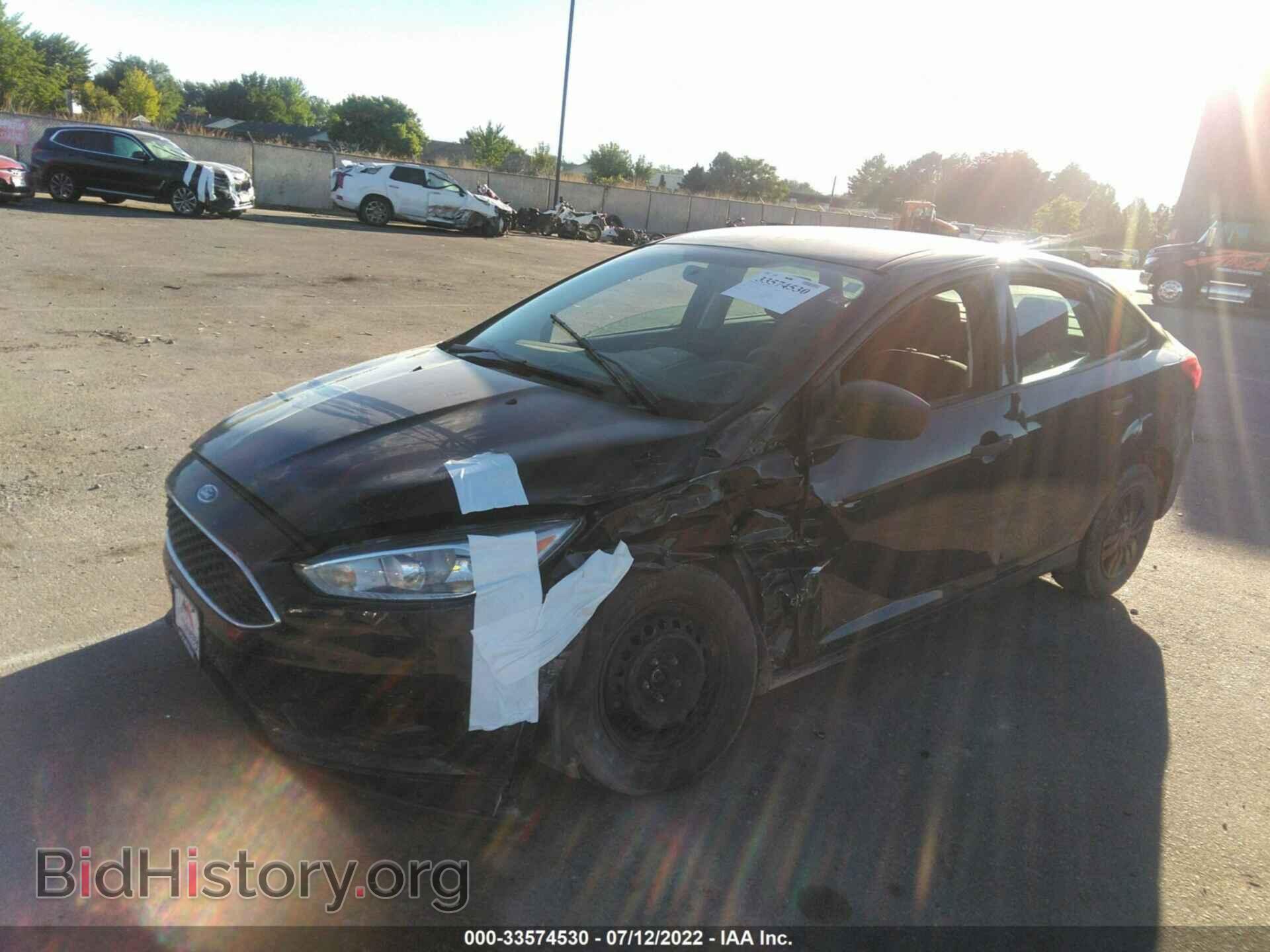 2017 FORD FOCUS - VIN: 1FADP3E25HL205693 - Photo 2