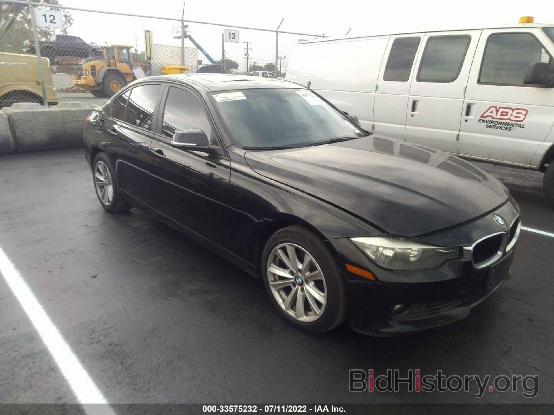 Photo WBA3A5C54DF351699 - BMW 3 SERIES 2013