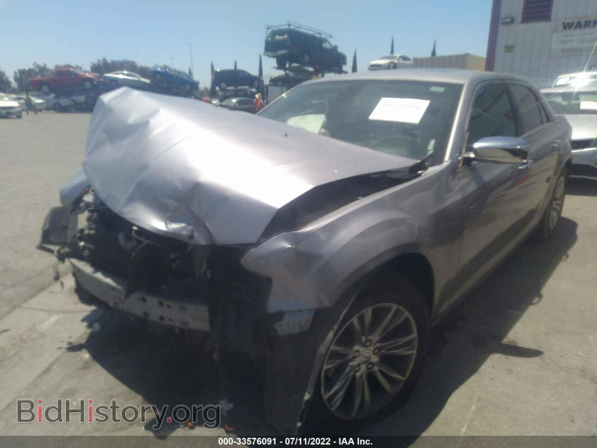 2016 CHRYSLER 300 - VIN: 2C3CCAEG3GH324778 - Фото 2