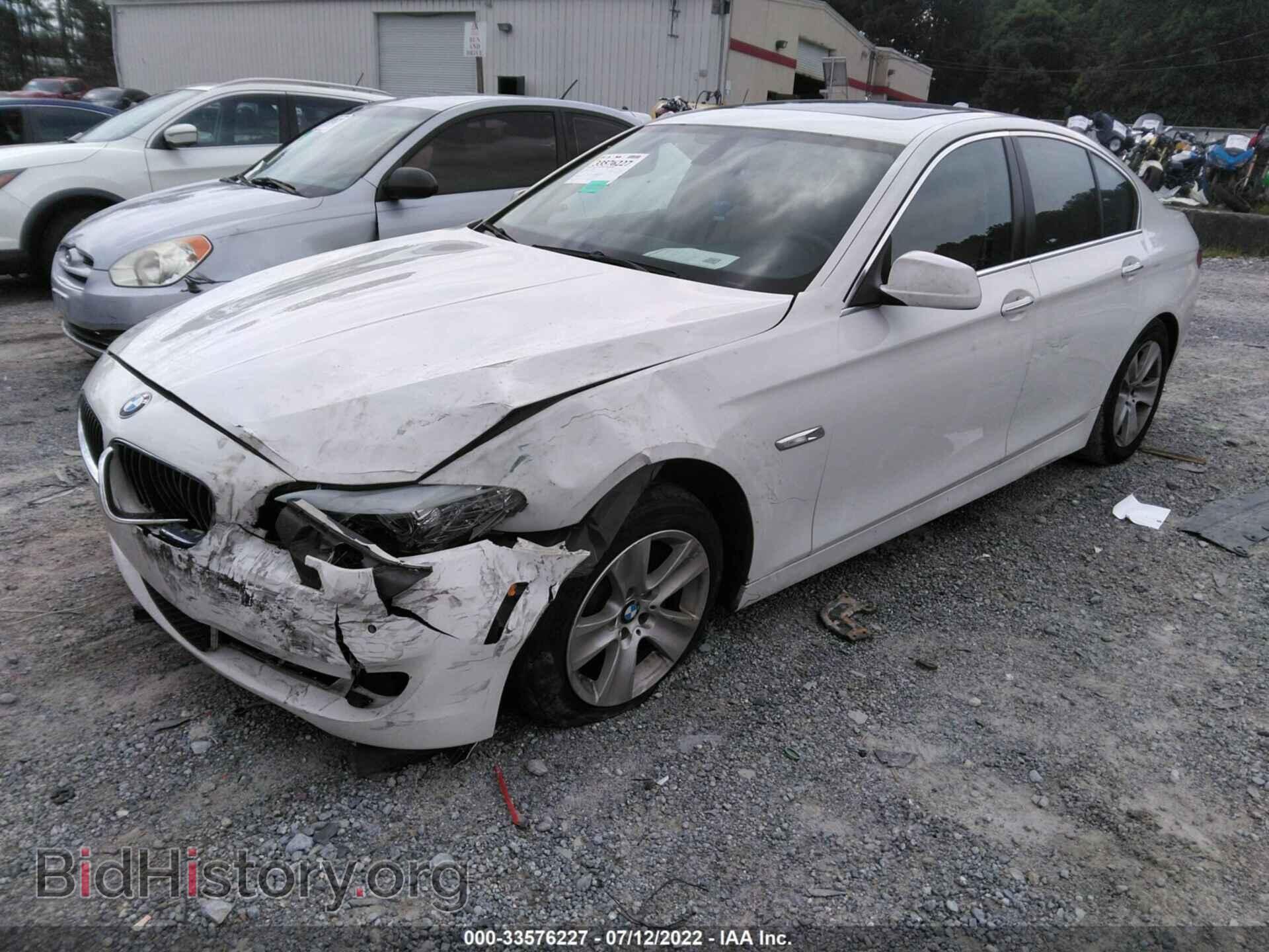 2011 BMW 5 SERIES - VIN: WBAFR1C58BDJ97537 - Фото 2