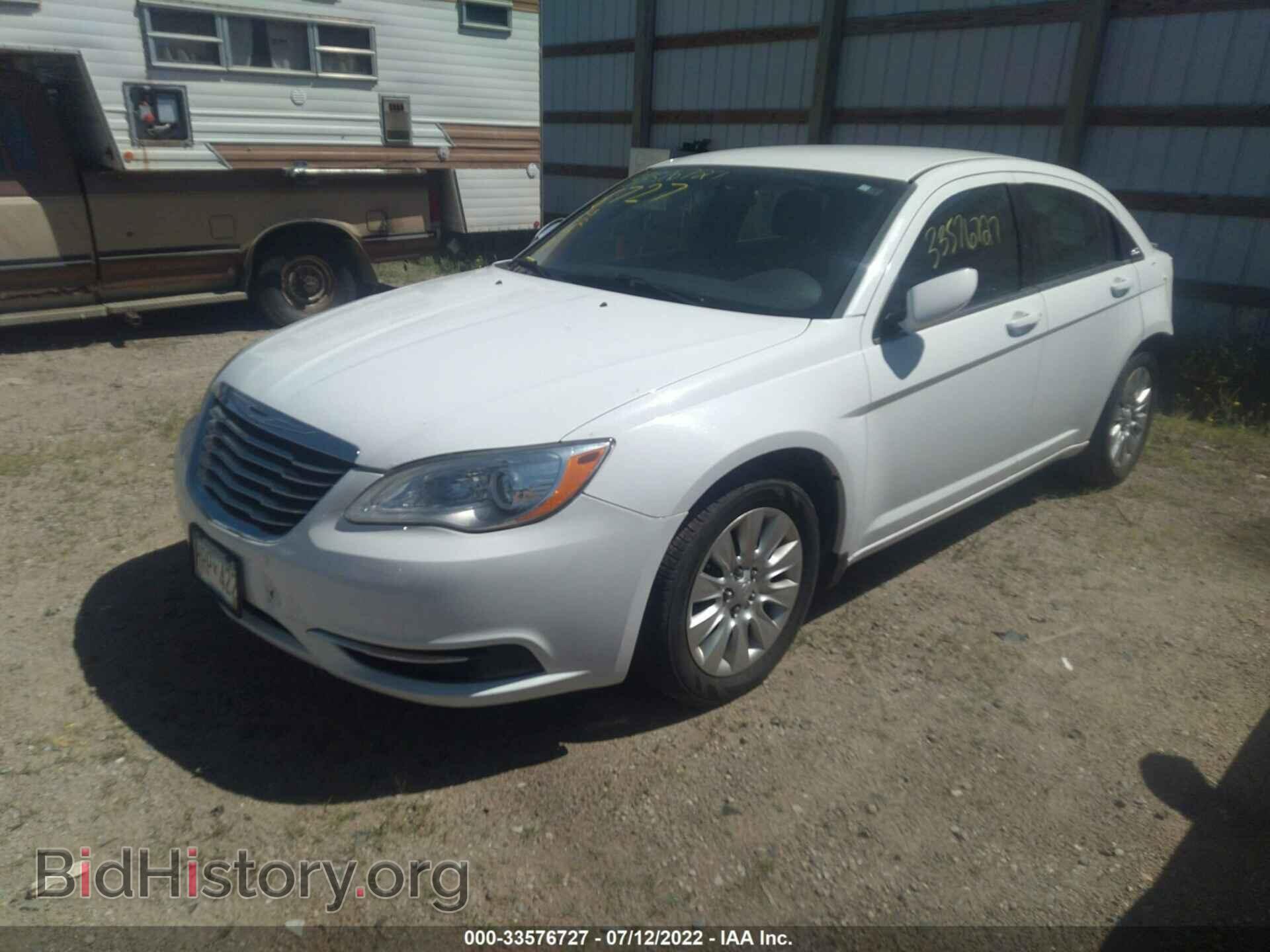 2014 CHRYSLER 200 - VIN: 1C3CCBAB8EN208979 - Фото 2