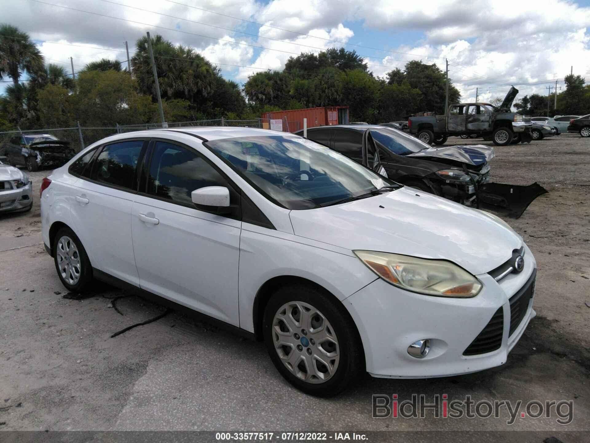 Photo 1FAHP3F20CL201639 - FORD FOCUS 2012