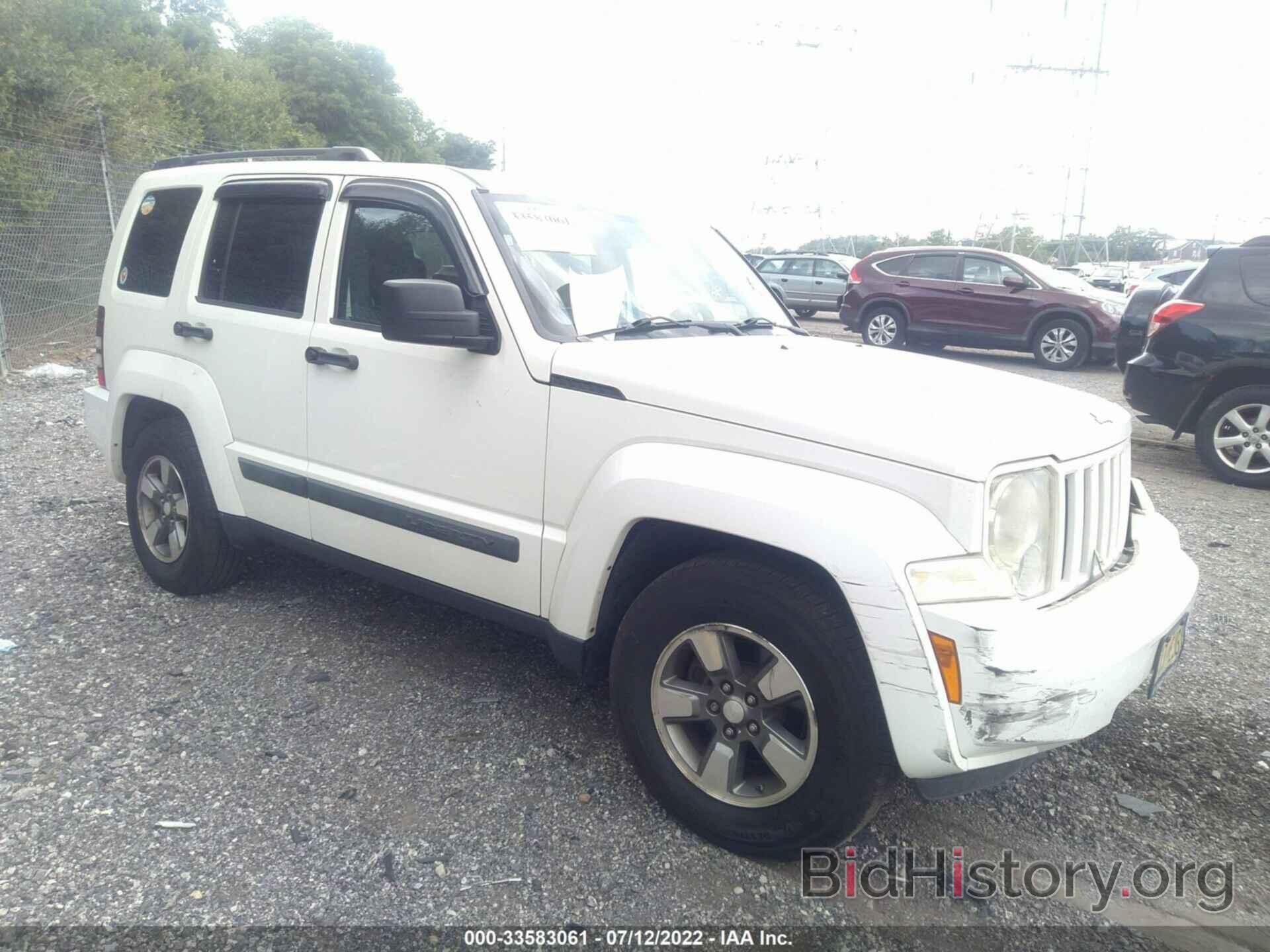 Photo 1J8GN28K79W505764 - JEEP LIBERTY 2009