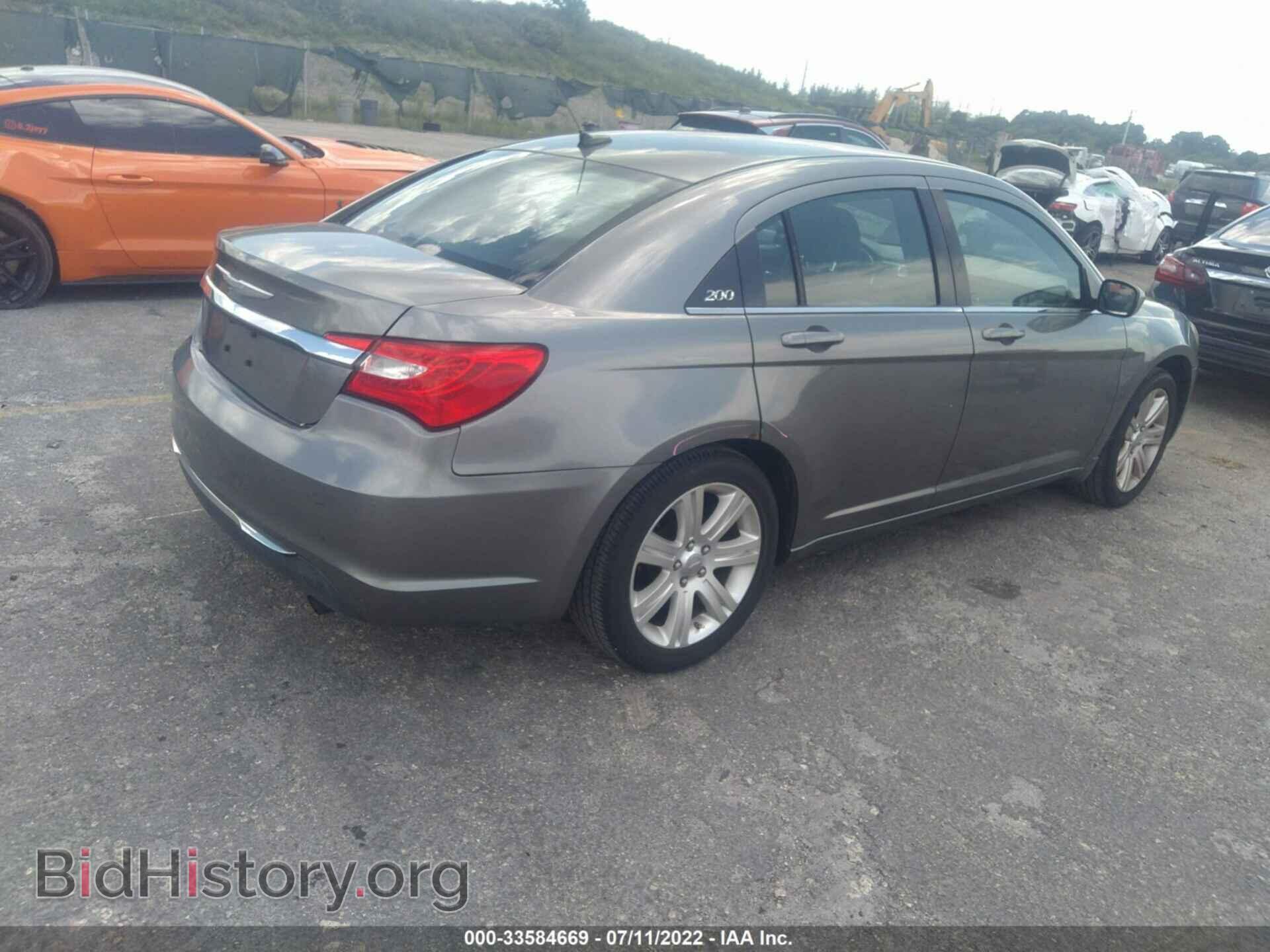 2013 CHRYSLER 200 - VIN: 1C3CCBAB2DN671215 - Photo 4