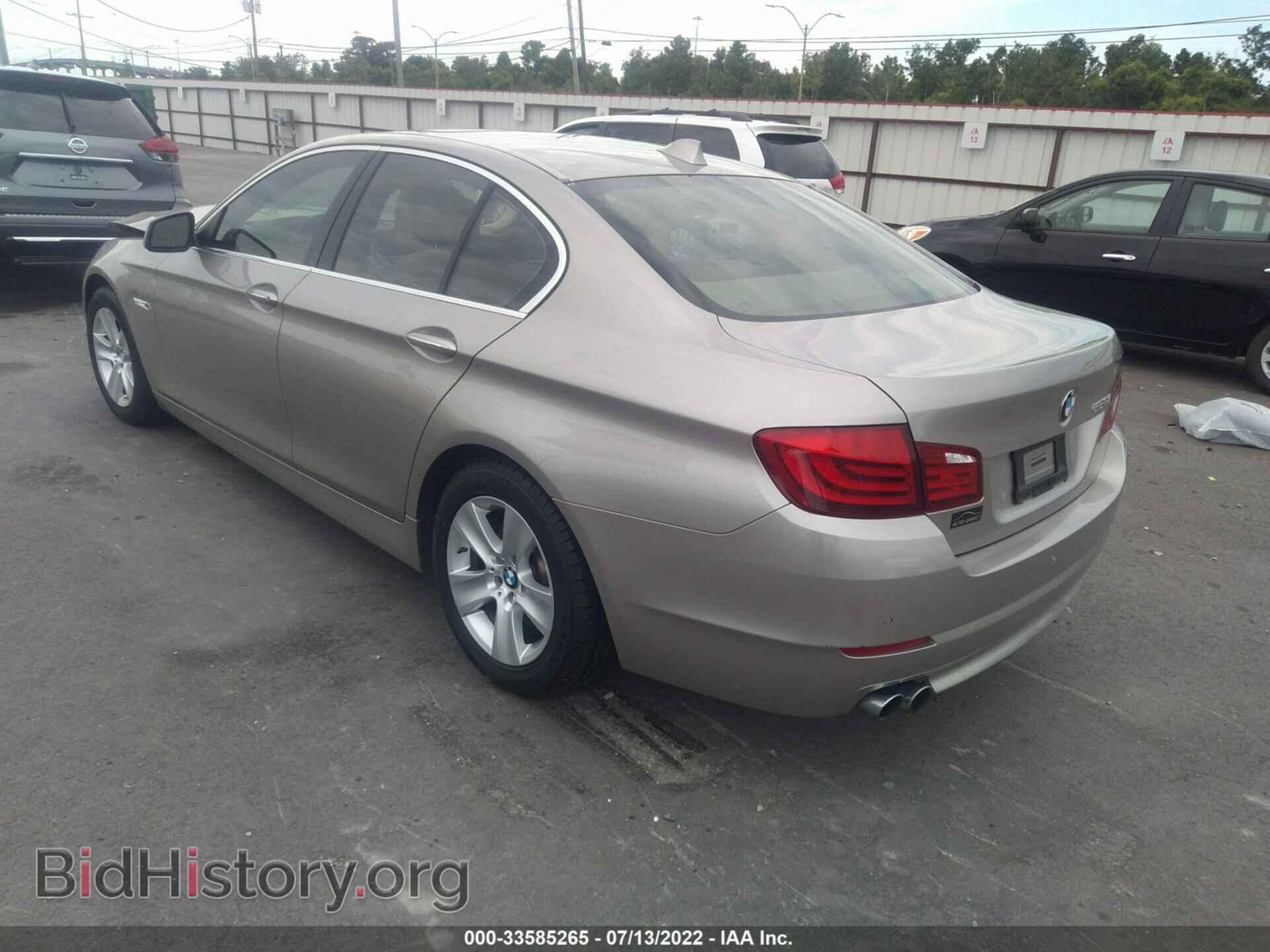 2011 BMW 5 SERIES - VIN: WBAFR1C56BC746884 - Фото 3