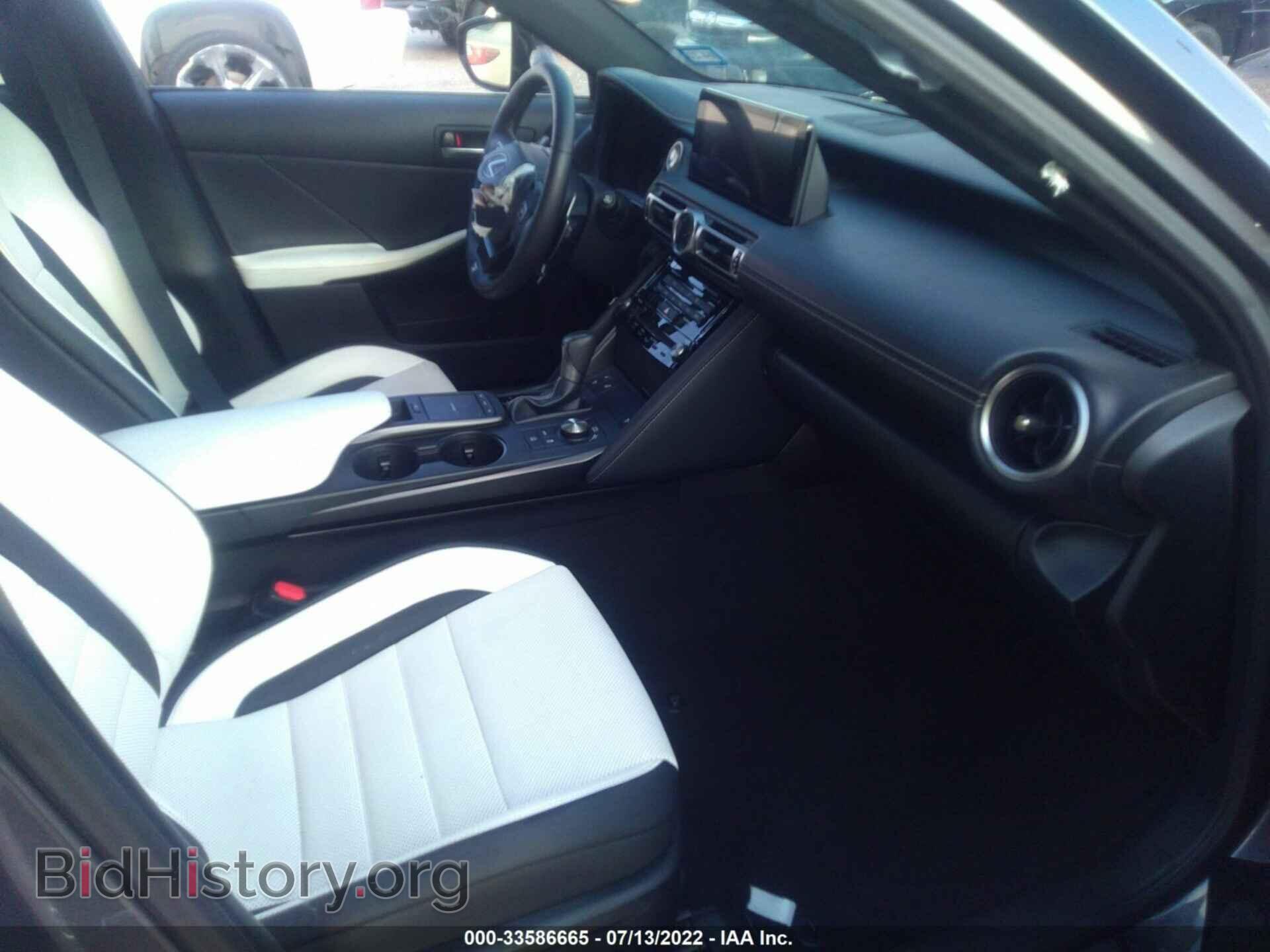 2021 LEXUS IS - VIN: JTHGZ1B28M5042304 - Фото 5