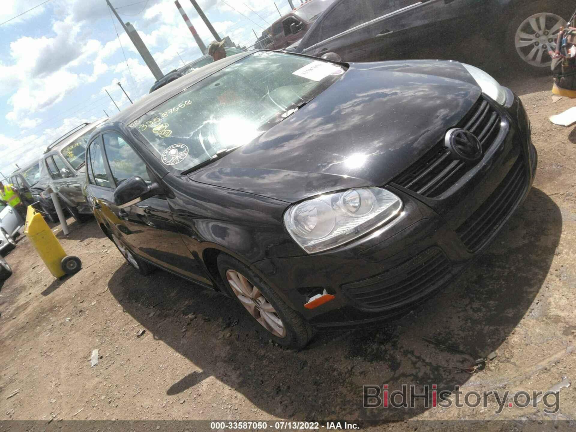 Photo 3VWAZ7AJ2AM130321 - VOLKSWAGEN JETTA SEDAN 2010