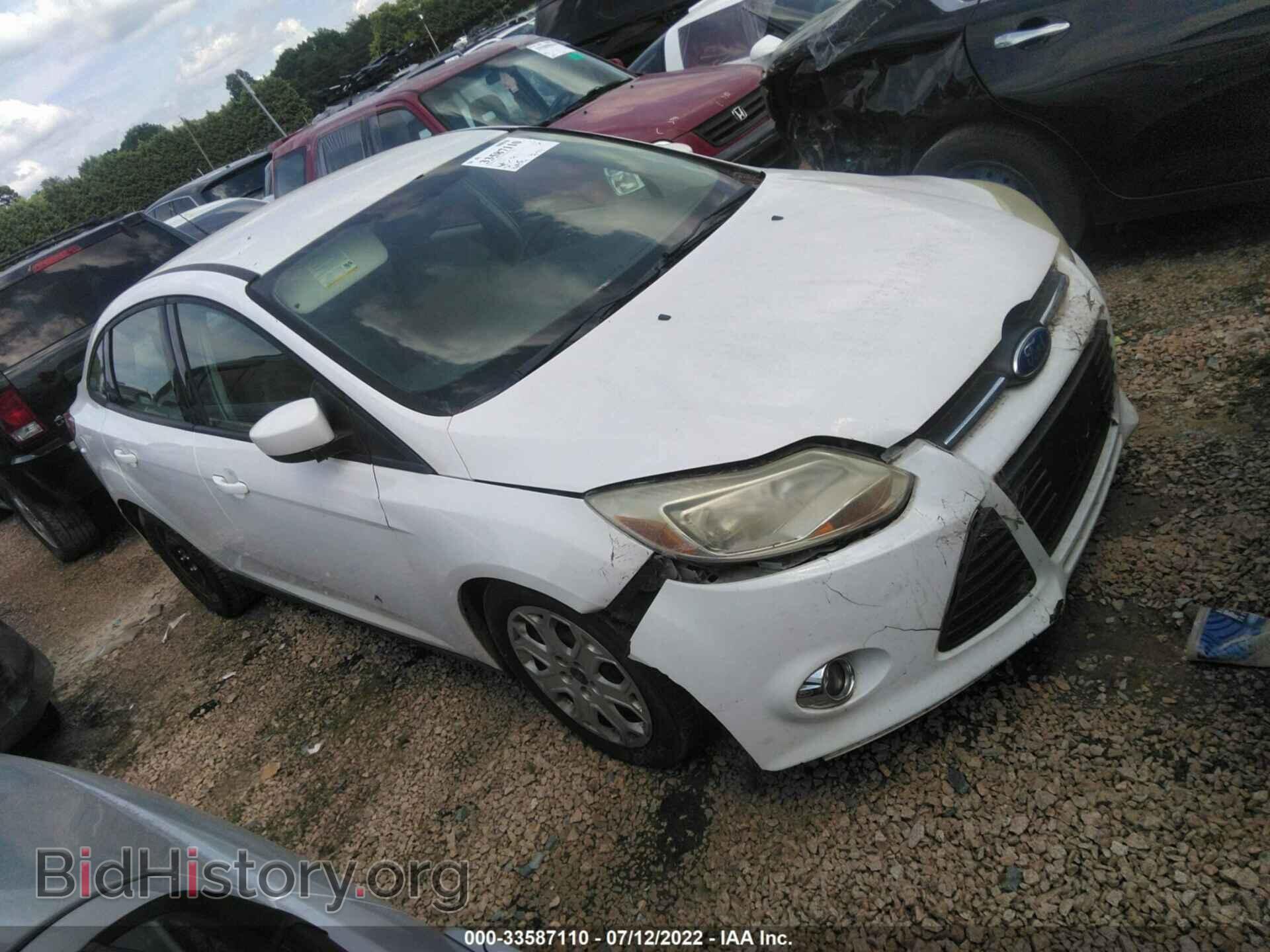Photo 1FAHP3F27CL216607 - FORD FOCUS 2012
