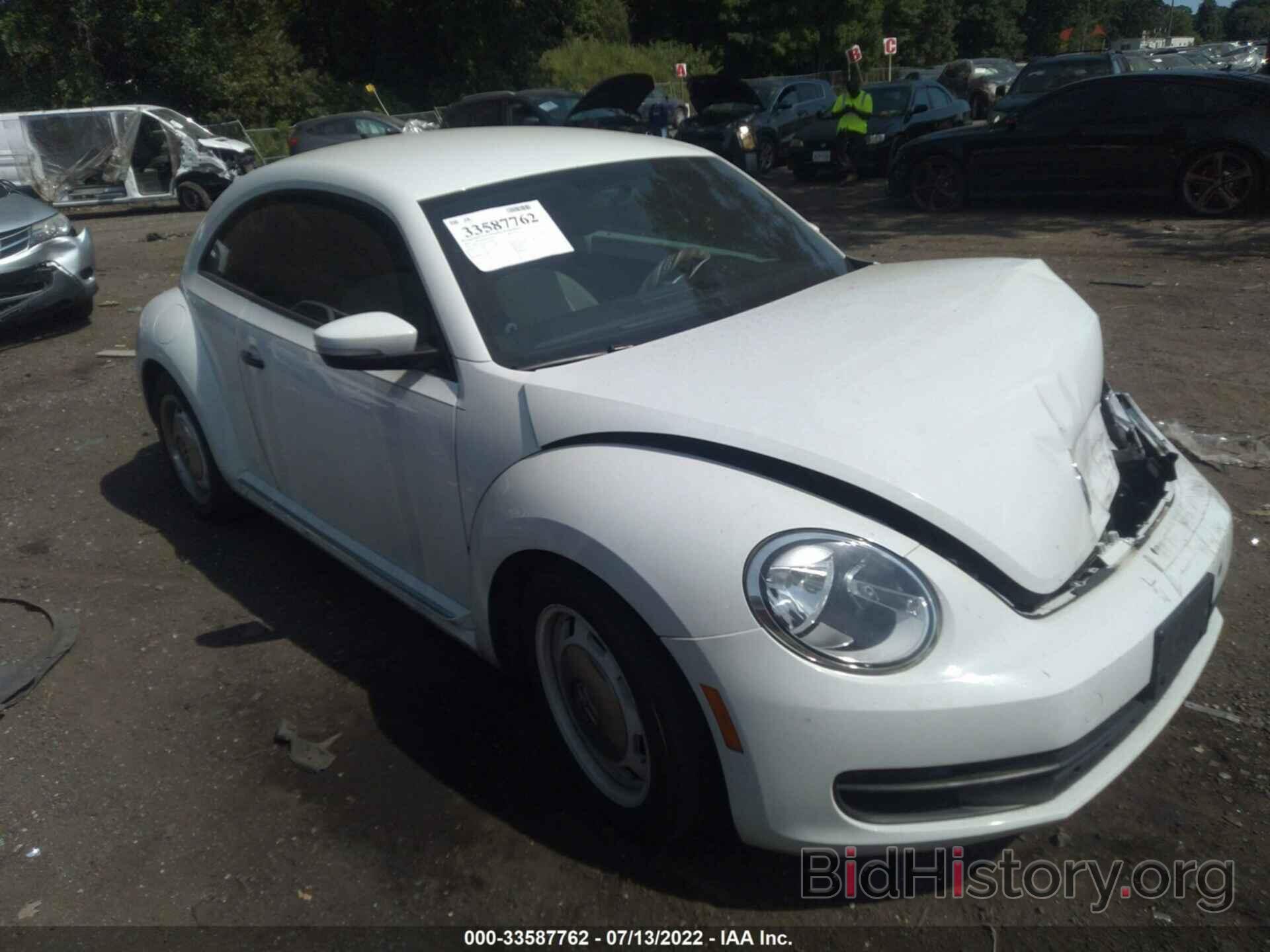 Photo 3VWF17AT6GM637990 - VOLKSWAGEN BEETLE COUPE 2016