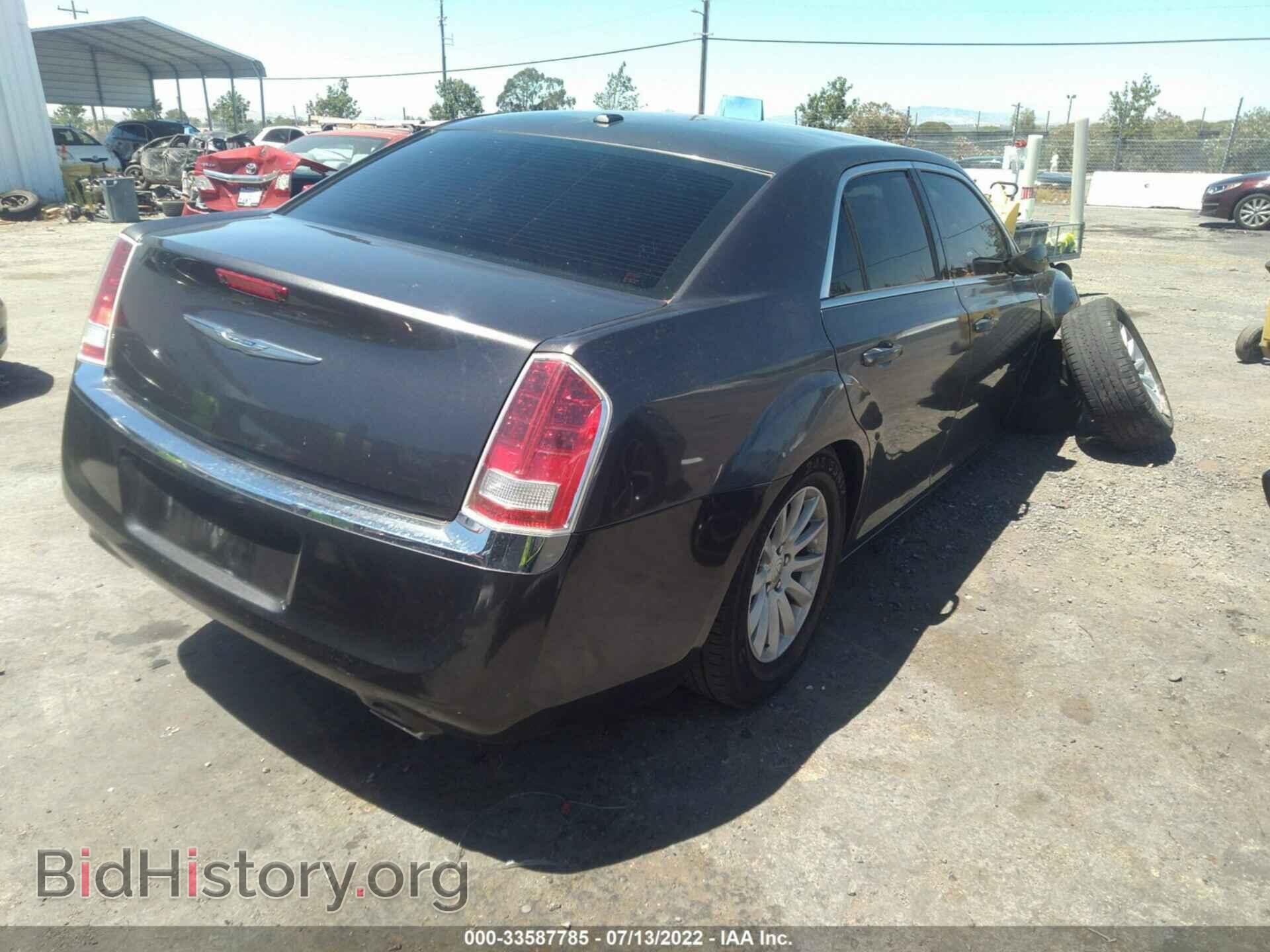 2014 CHRYSLER 300 - VIN: 2C3CCAAG9EH383045 - Фото 4