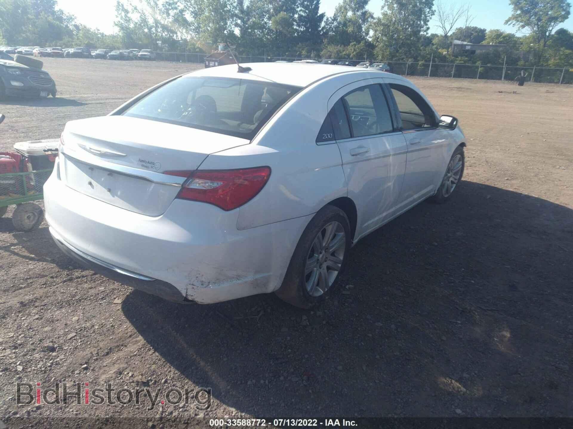 2012 CHRYSLER 200 - VIN: 1C3CCBBB1CN180647 - Фото 4