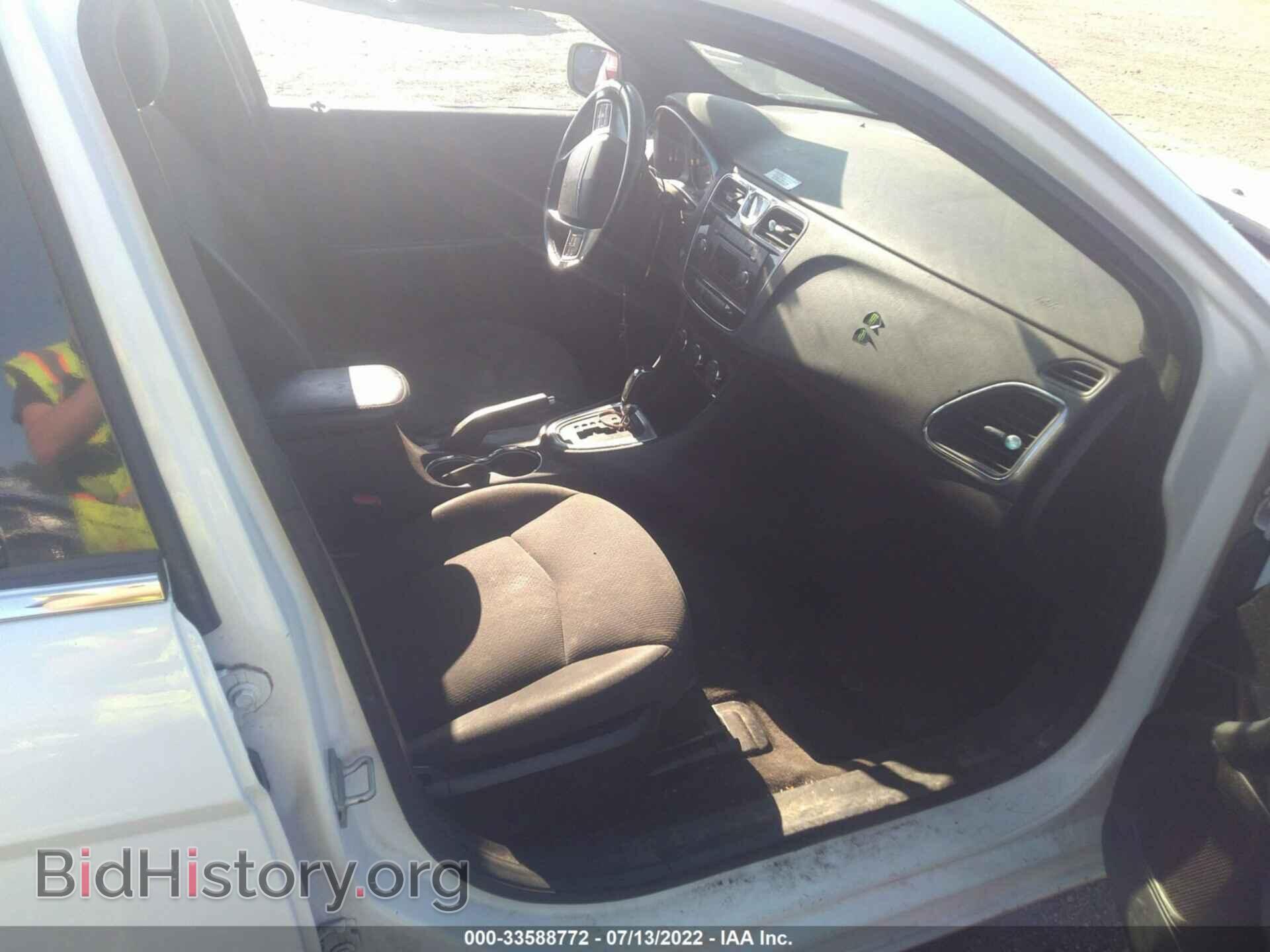 2012 CHRYSLER 200 - VIN: 1C3CCBBB1CN180647 - Фото 5