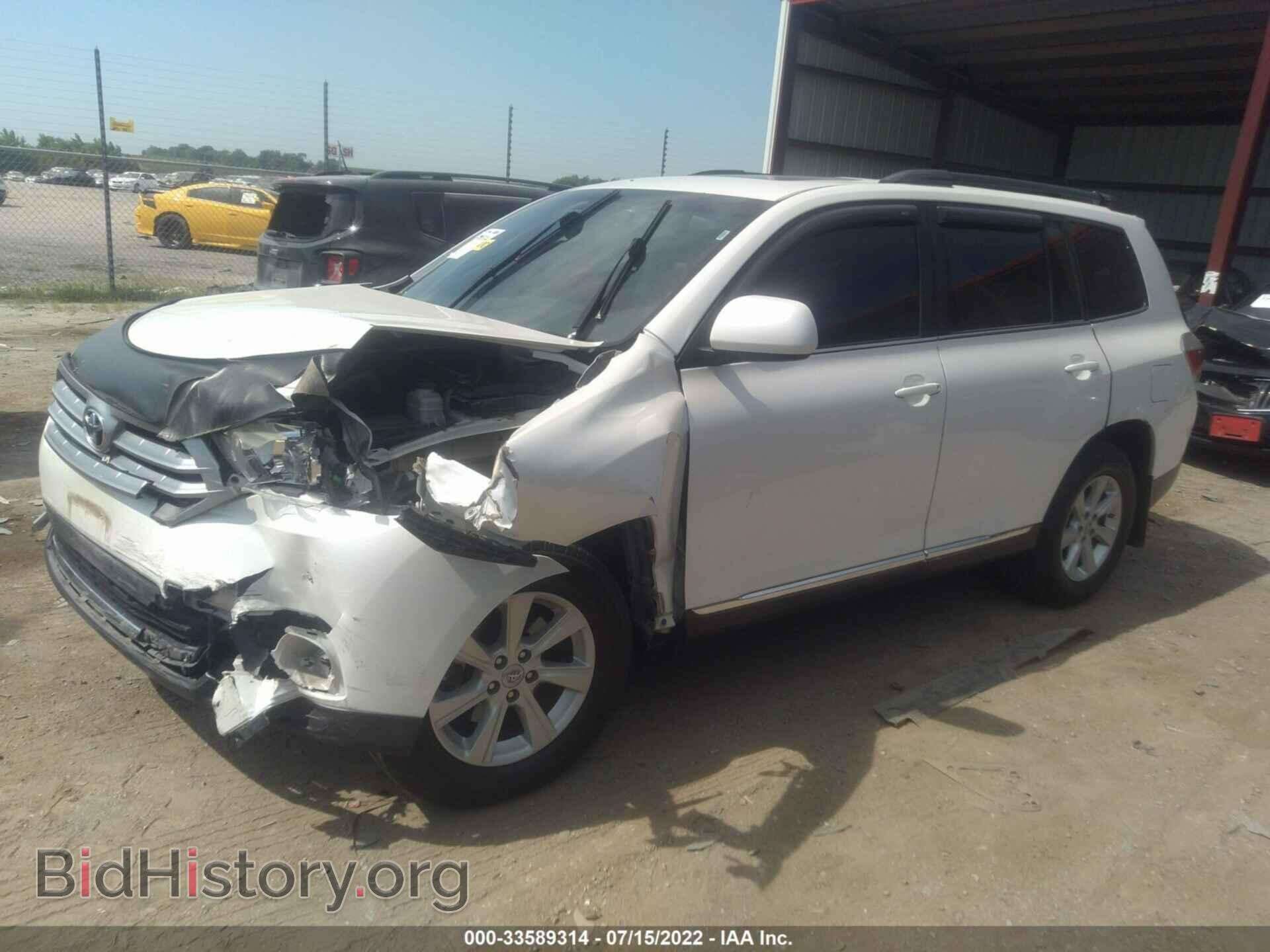 2013 TOYOTA HIGHLANDER - VIN: 5TDBK3EH8DS277906 - Photo 2