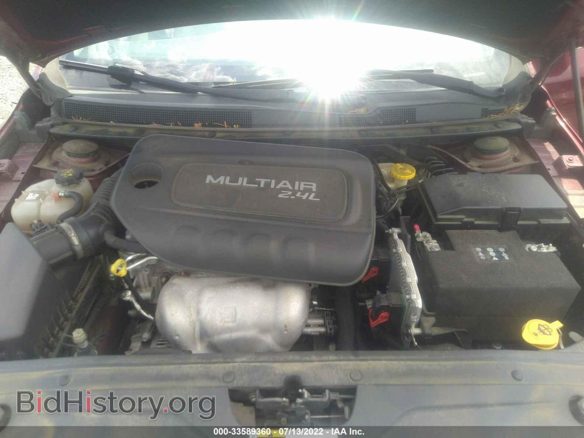 2016 CHRYSLER 200 - VIN: 1C3CCCAB3GN142138 - Фото 10
