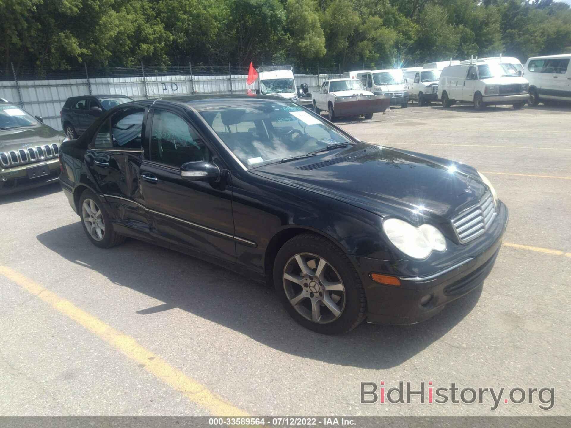 Photo WDBRF92J77F848365 - MERCEDES-BENZ C-CLASS 2007