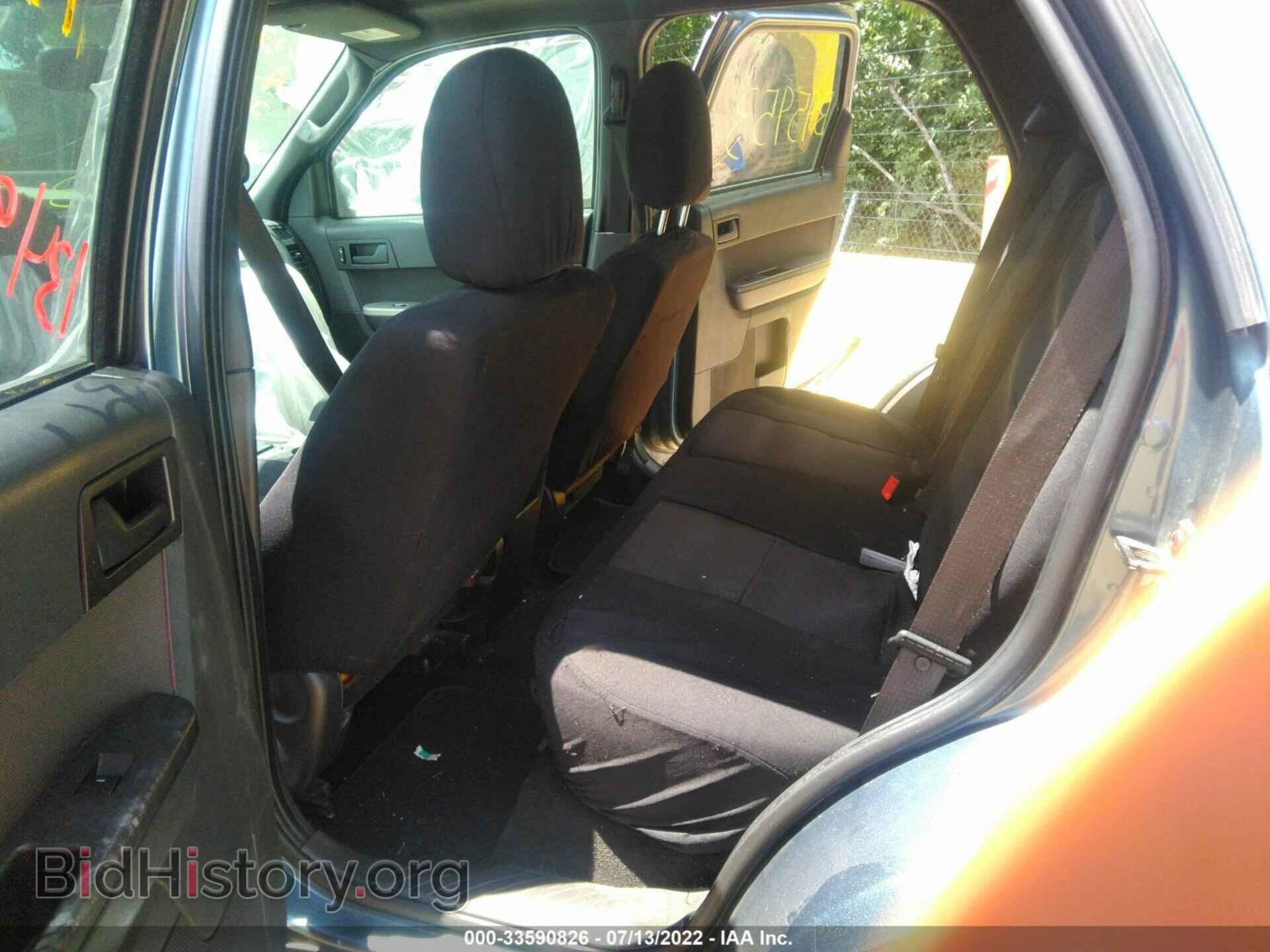 2011 FORD ESCAPE - VIN: 1FMCU0DG4BKB95953 - Photo 8