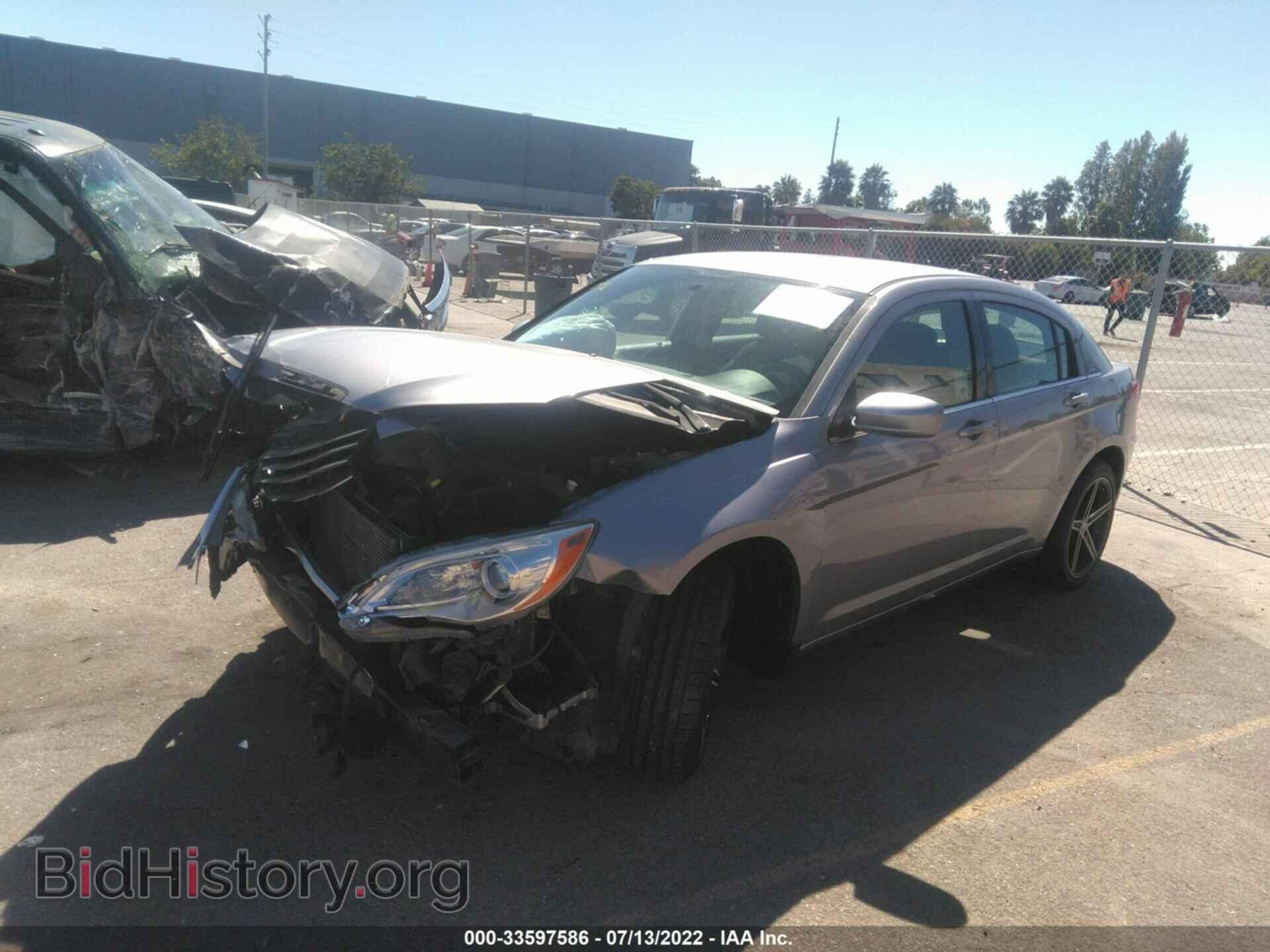 2013 CHRYSLER 200 - VIN: 1C3CCBBB2DN763021 - Фото 2