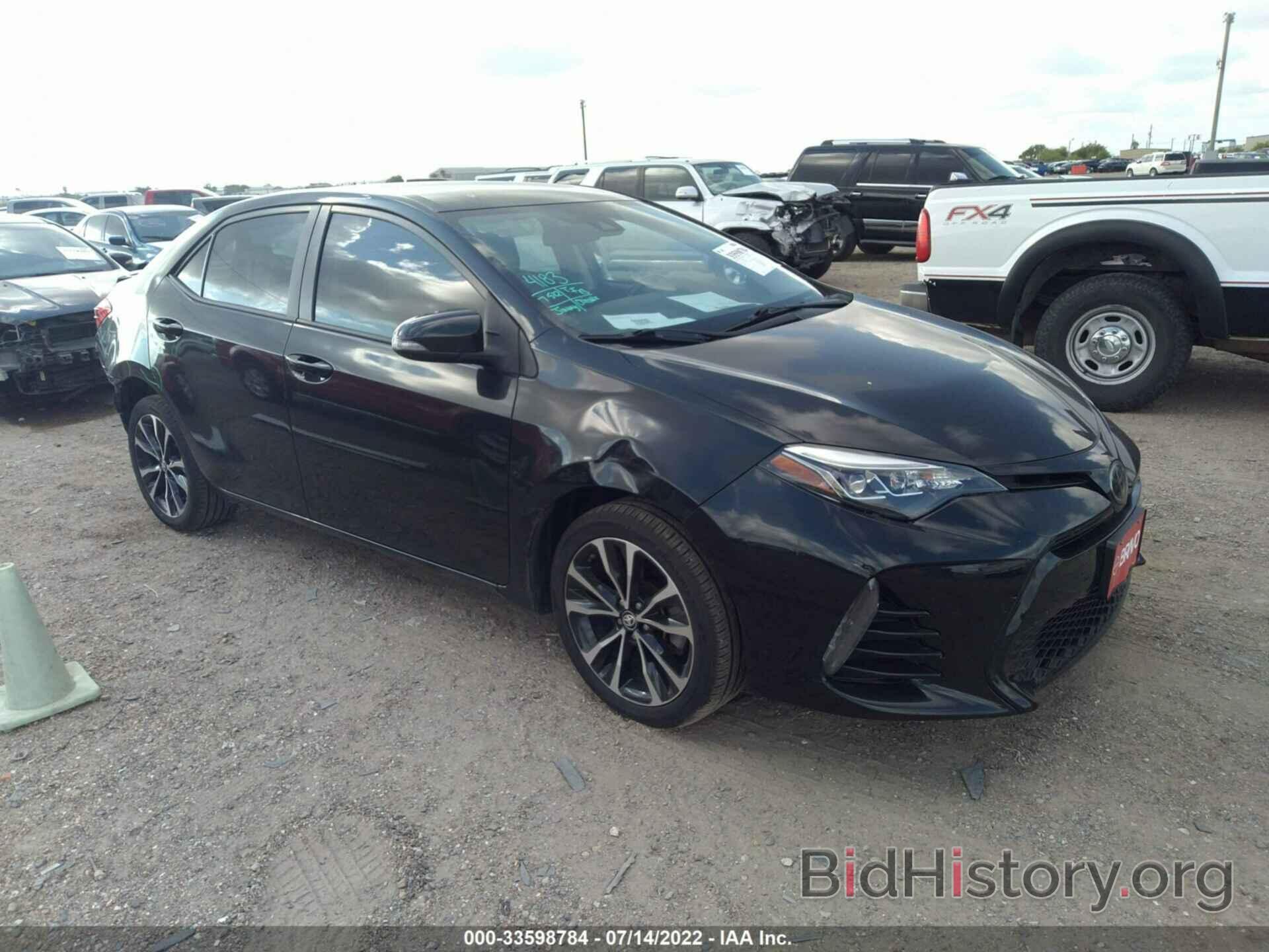 Photo 5YFBURHEXJP812267 - TOYOTA COROLLA 2018