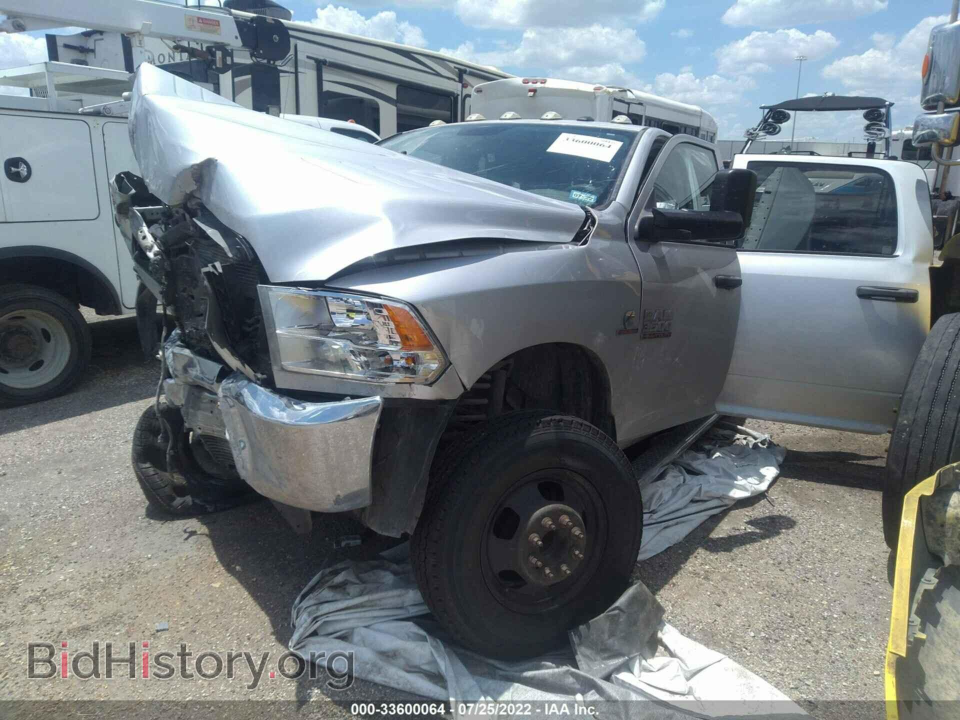 2018 RAM 3500 - VIN: 3C63RRGL3JG203850 - Фото 2