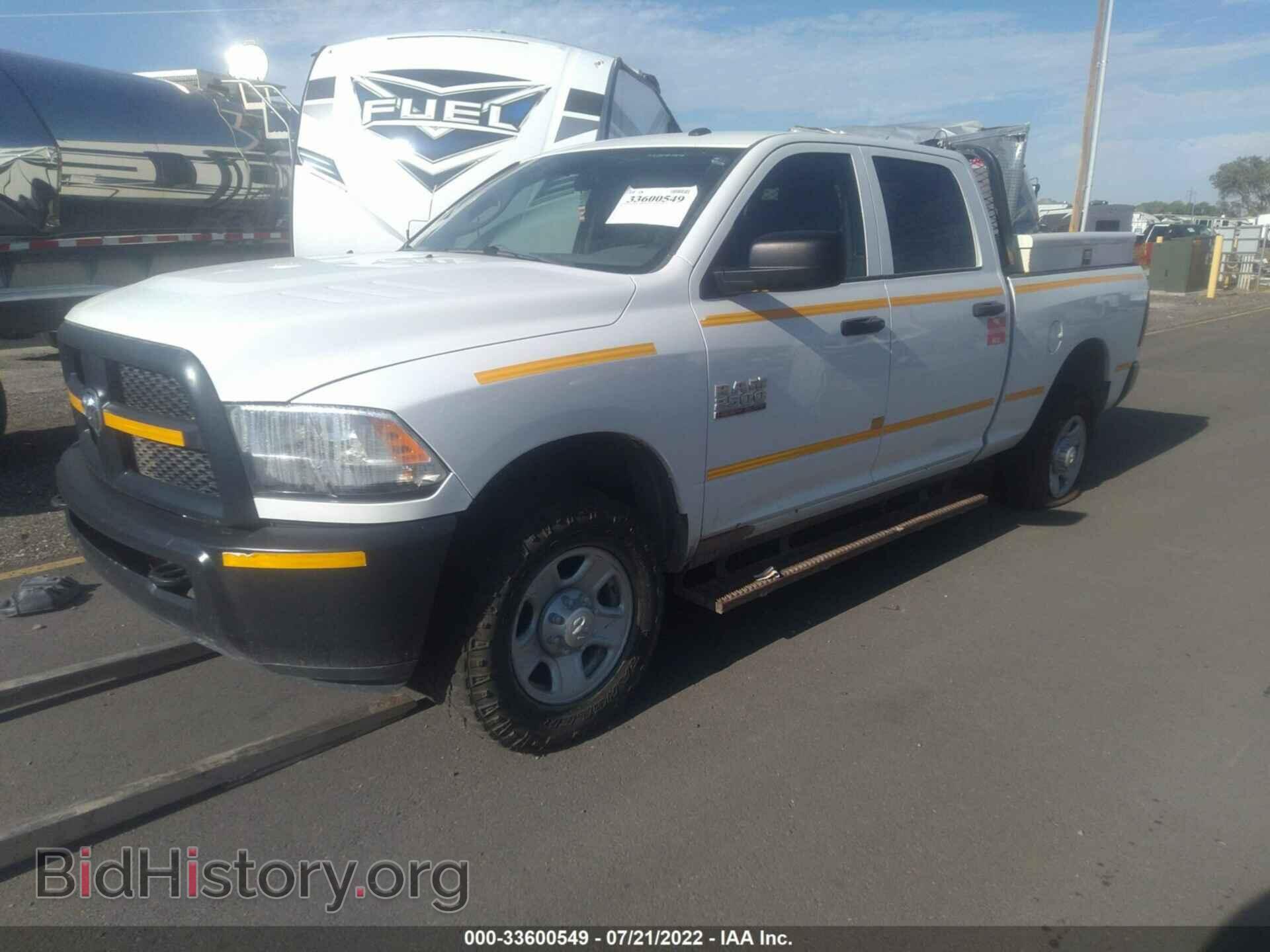 2014 RAM 2500 - VIN: 3C6UR5CL5EG185943 - Photo 2