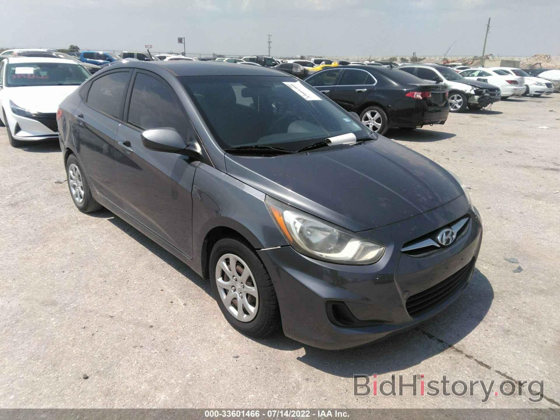 Photo KMHCT4AE3DU385943 - HYUNDAI ACCENT 2013