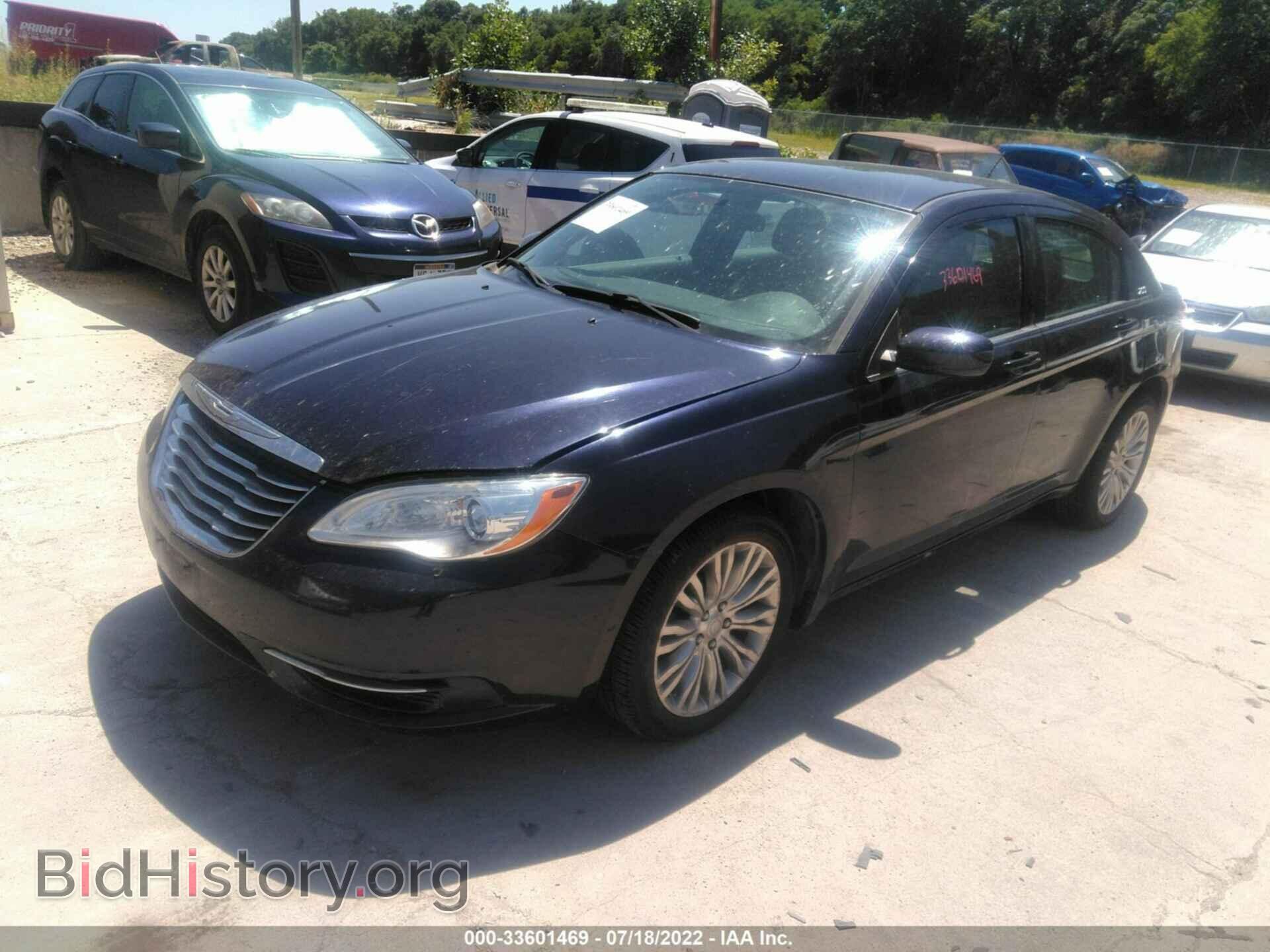 2012 CHRYSLER 200 - VIN: 1C3CCBAB0CN281924 - Фото 2