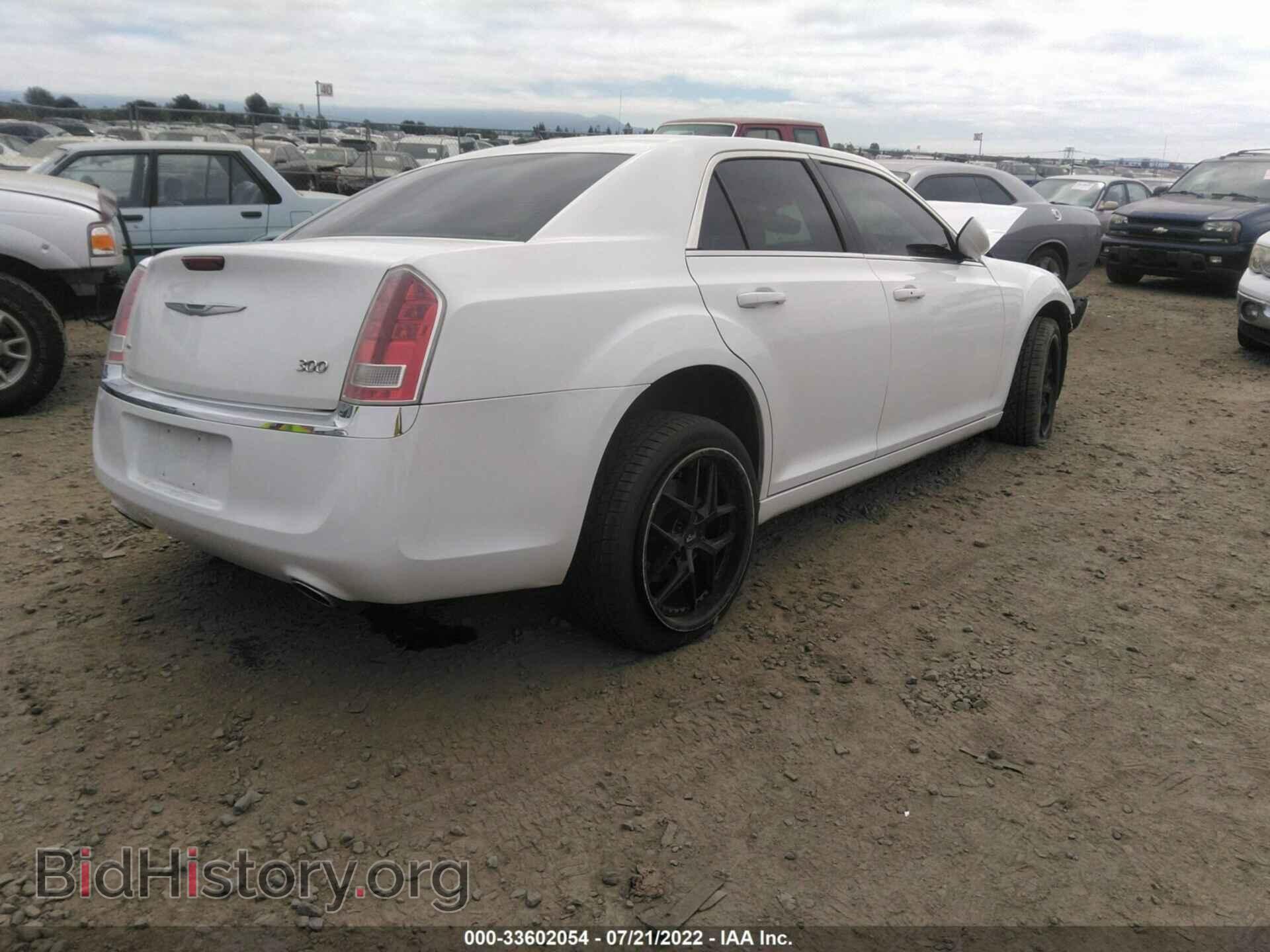 2014 CHRYSLER 300 - VIN: 2C3CCARG1EH120505 - Photo 4