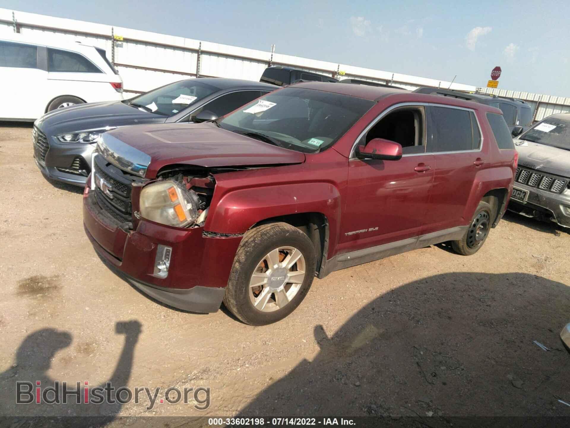 2010 GMC TERRAIN - VIN: 2CTALDEW8A6240295 - Photo 2