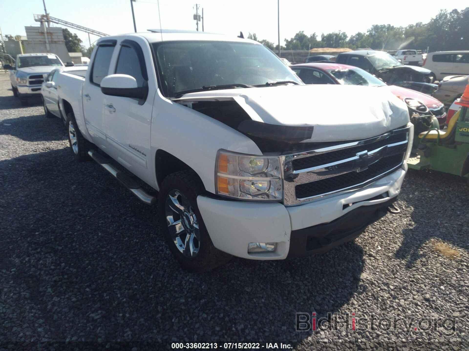 Photo 3GCUKTE29BG280233 - CHEVROLET SILVERADO 1500 2011