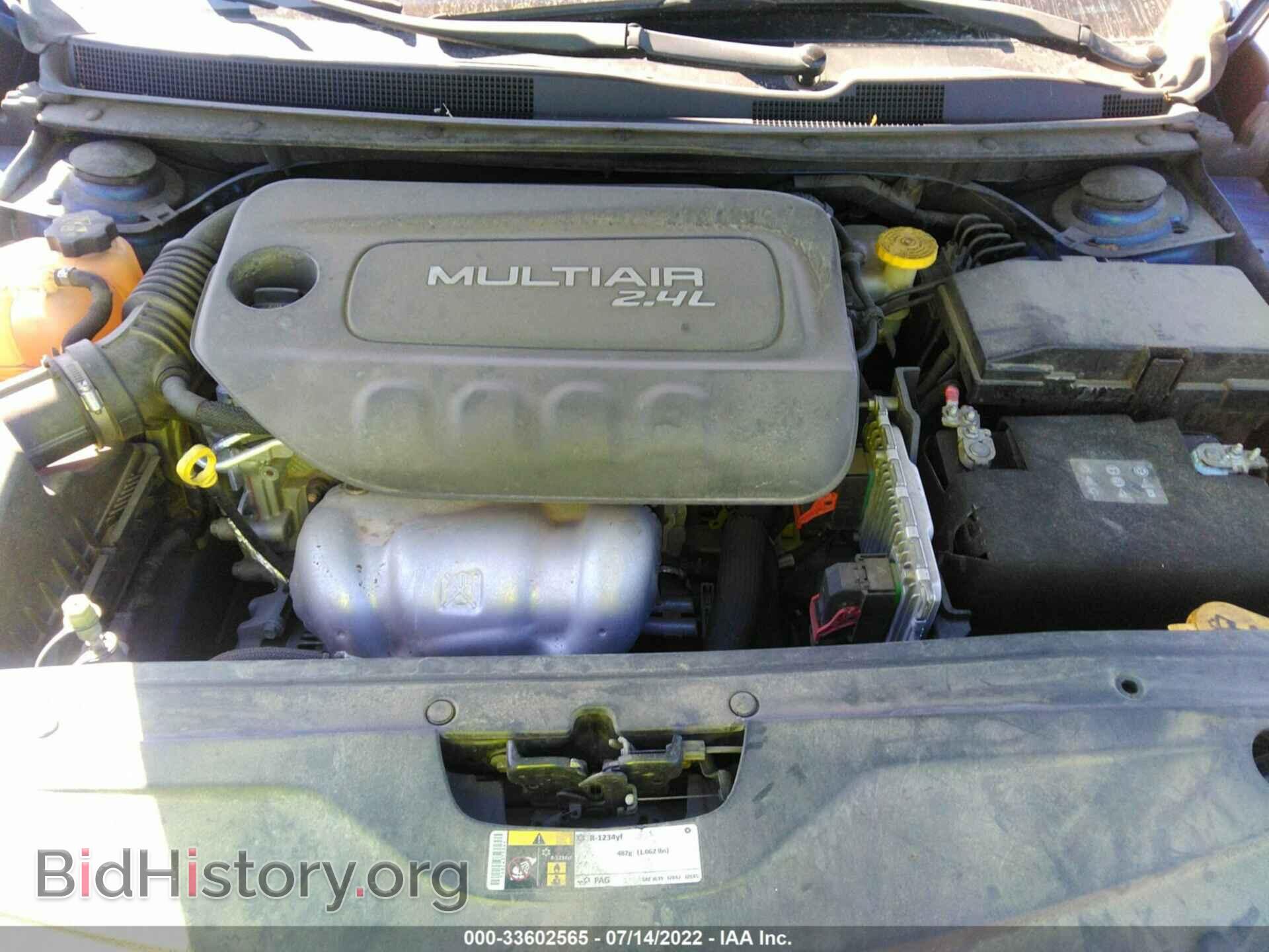 2015 CHRYSLER 200 - VIN: 1C3CCCAB5FN724949 - Фото 10