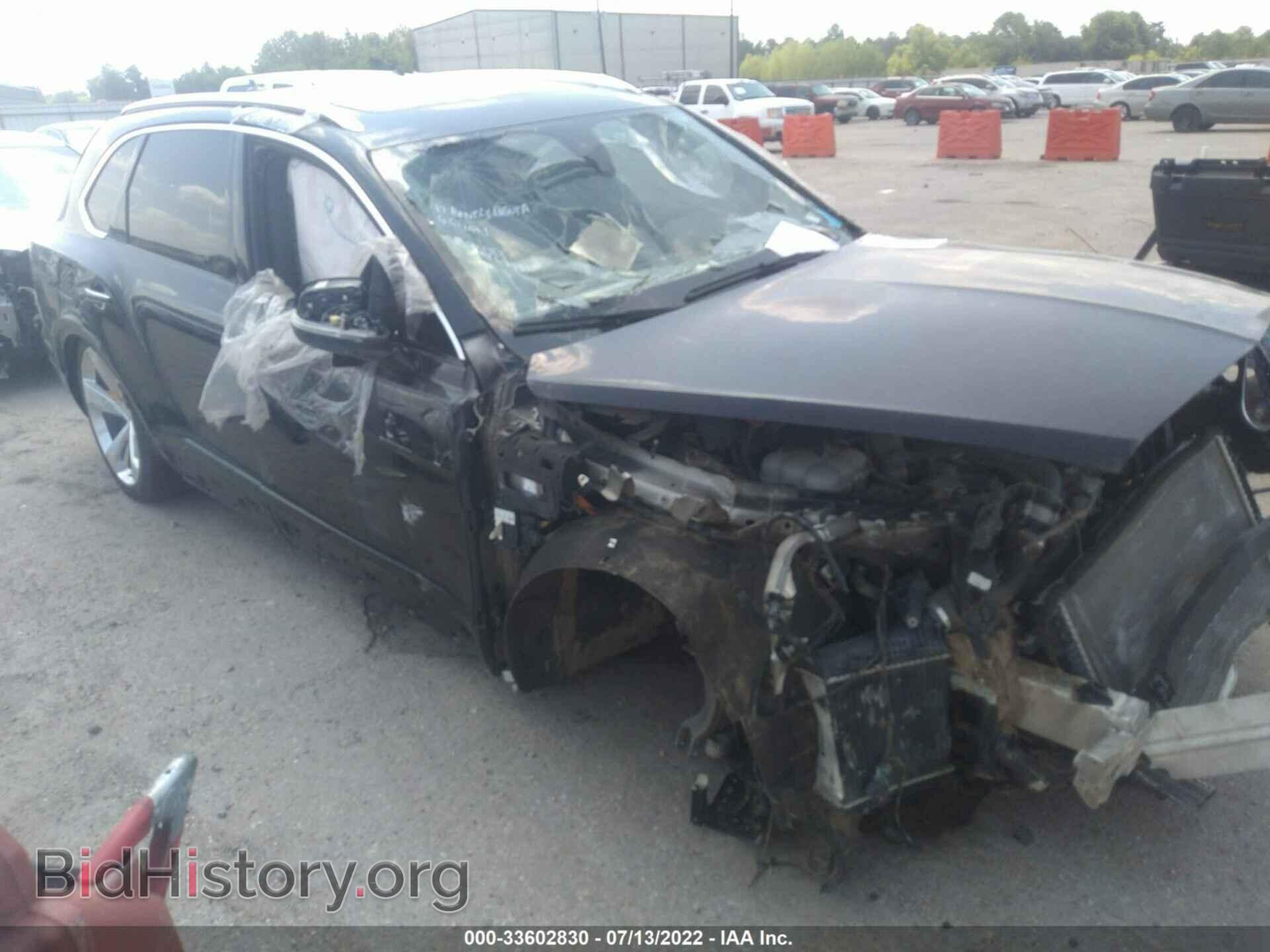 Photo SJAAC2ZVXHC015770 - BENTLEY BENTAYGA 2017