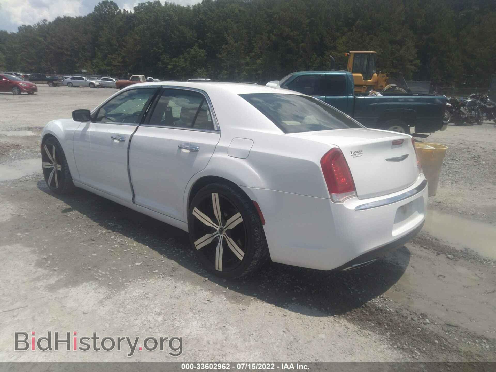 2018 CHRYSLER 300 - VIN: 2C3CCAEG2JH136776 - Фото 3