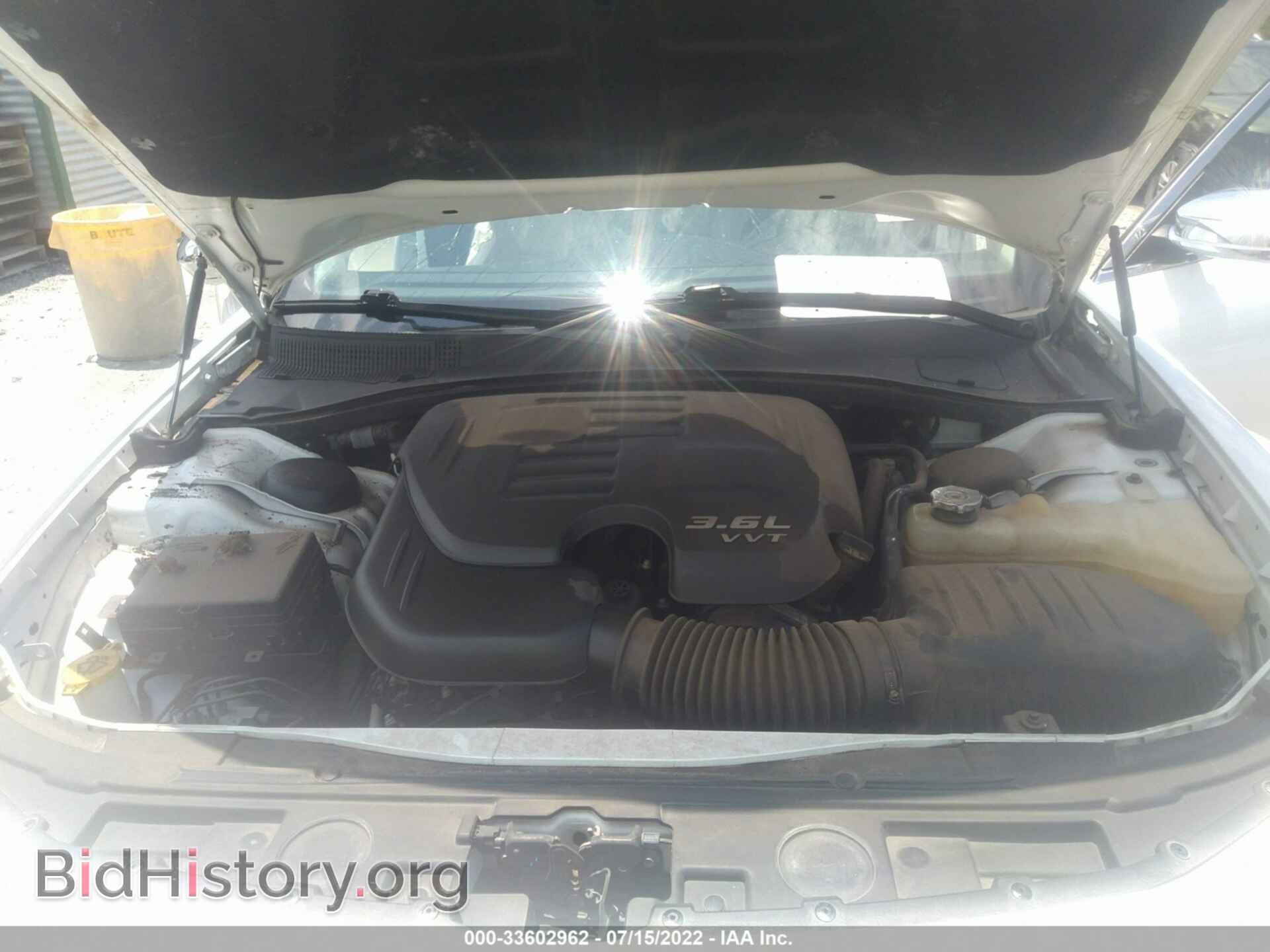 2018 CHRYSLER 300 - VIN: 2C3CCAEG2JH136776 - Фото 10