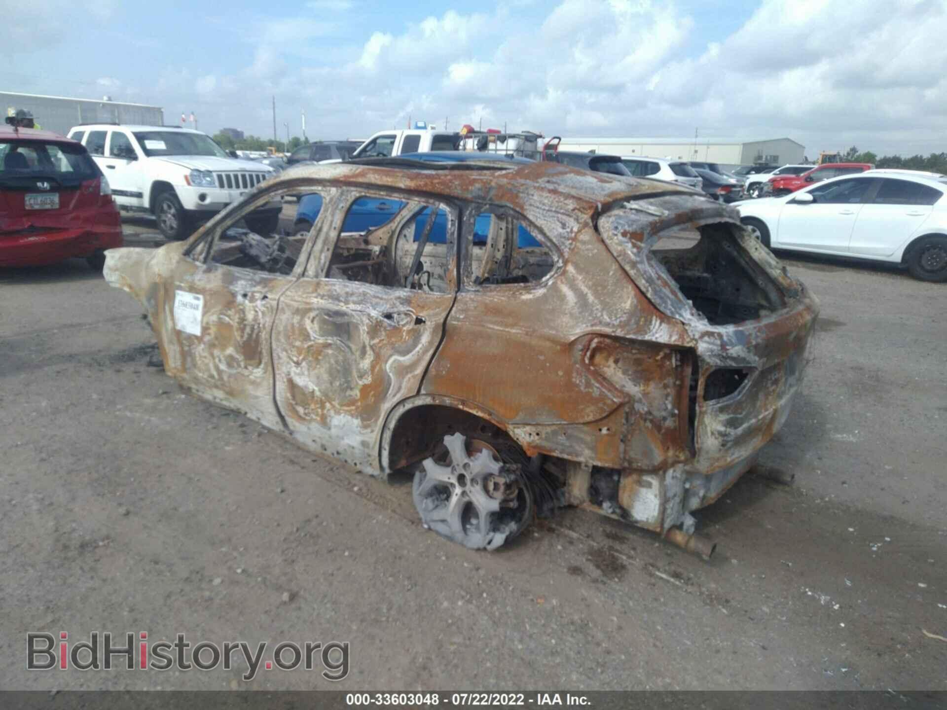 2016 BMW X1 - VIN: WBXHT3C3XG5E54681 - Фото 3