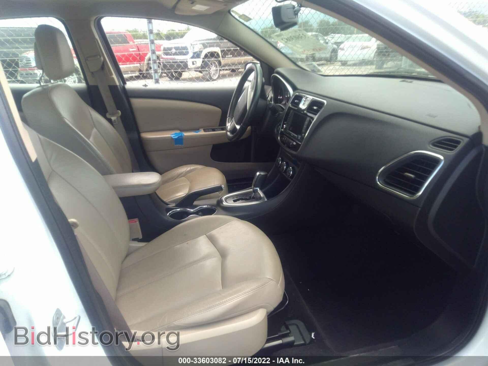 2011 CHRYSLER 200 - VIN: 1C3BC2FG9BN575692 - Фото 5