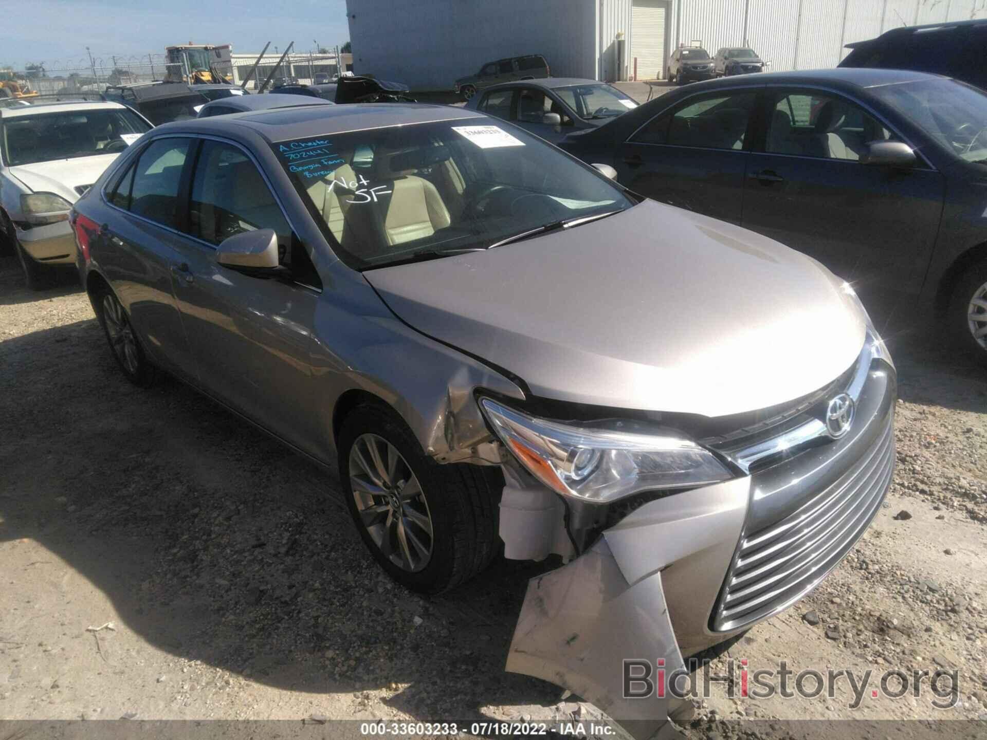 Photo 4T1BF1FK8HU698959 - TOYOTA CAMRY 2017